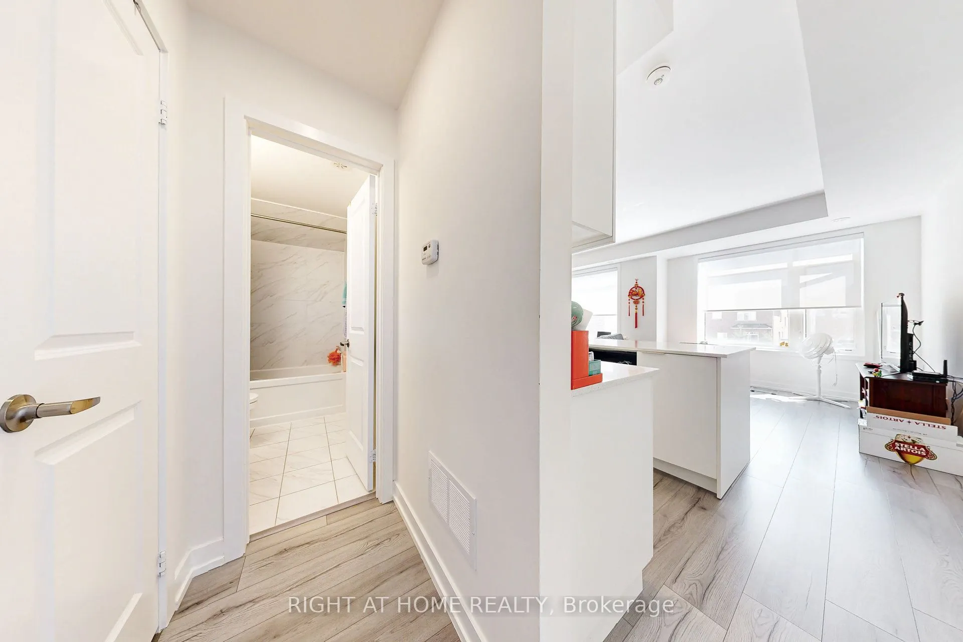 3058 Sixth Line, #313