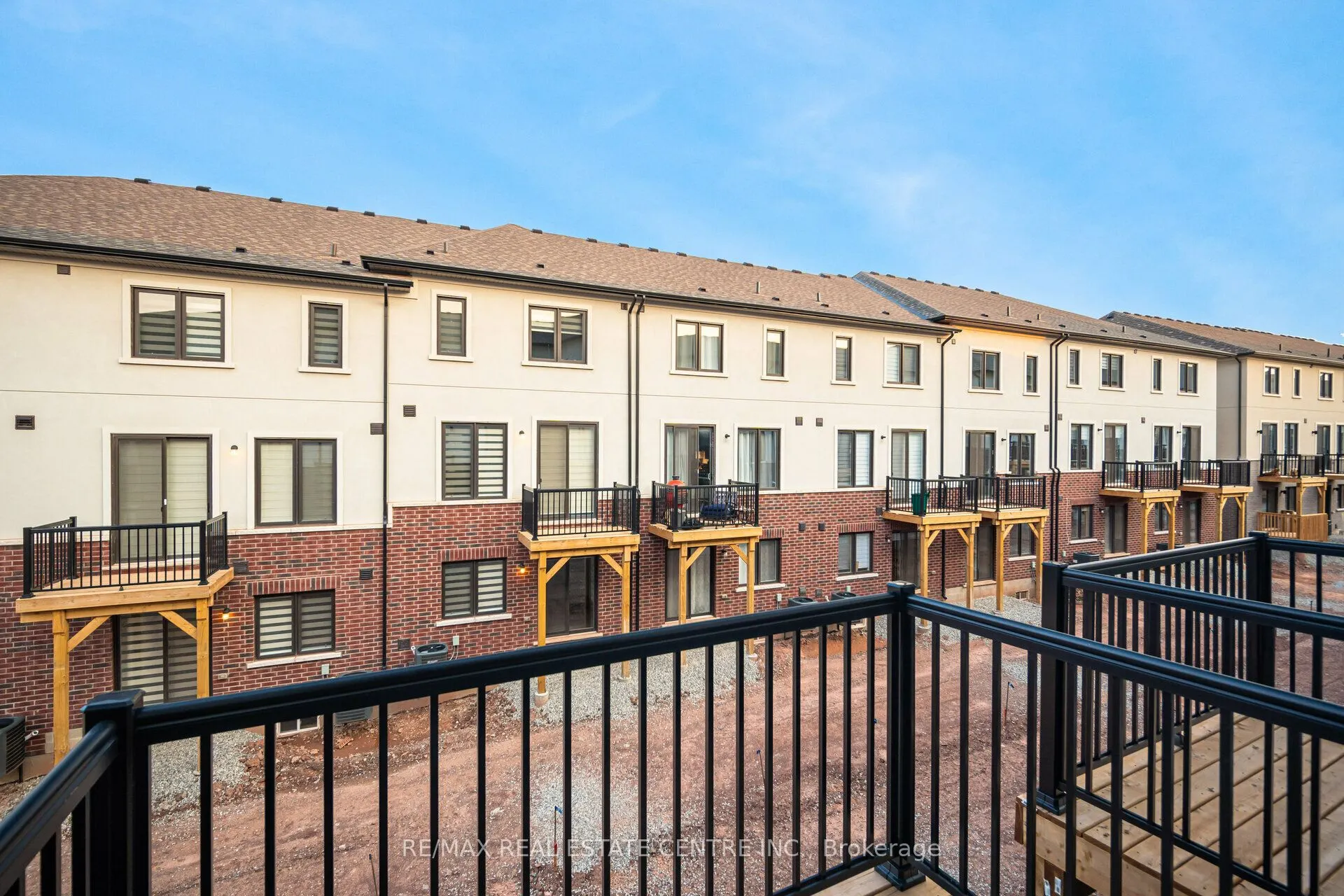 1320 Kobzar Drive