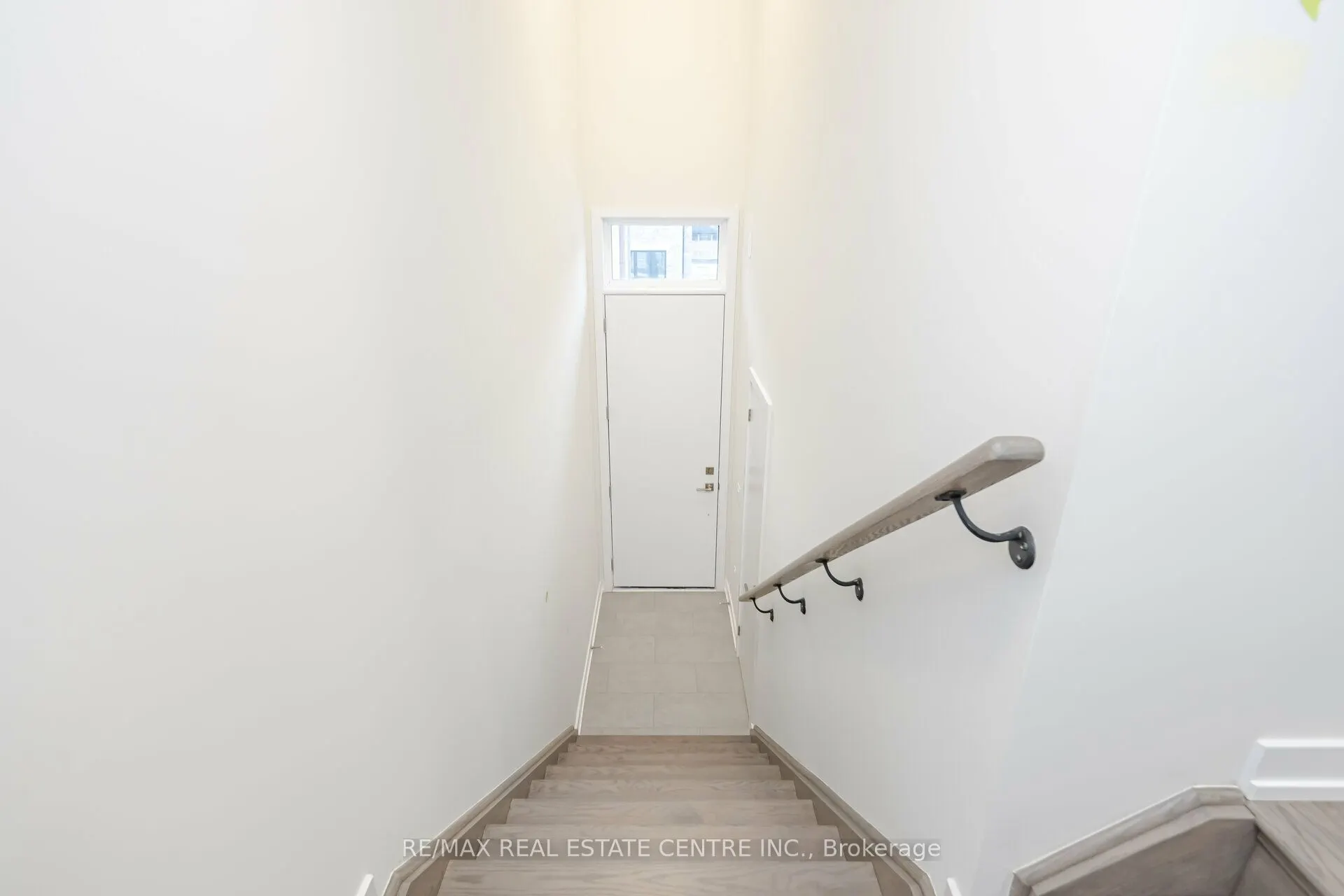 1320 Kobzar Drive