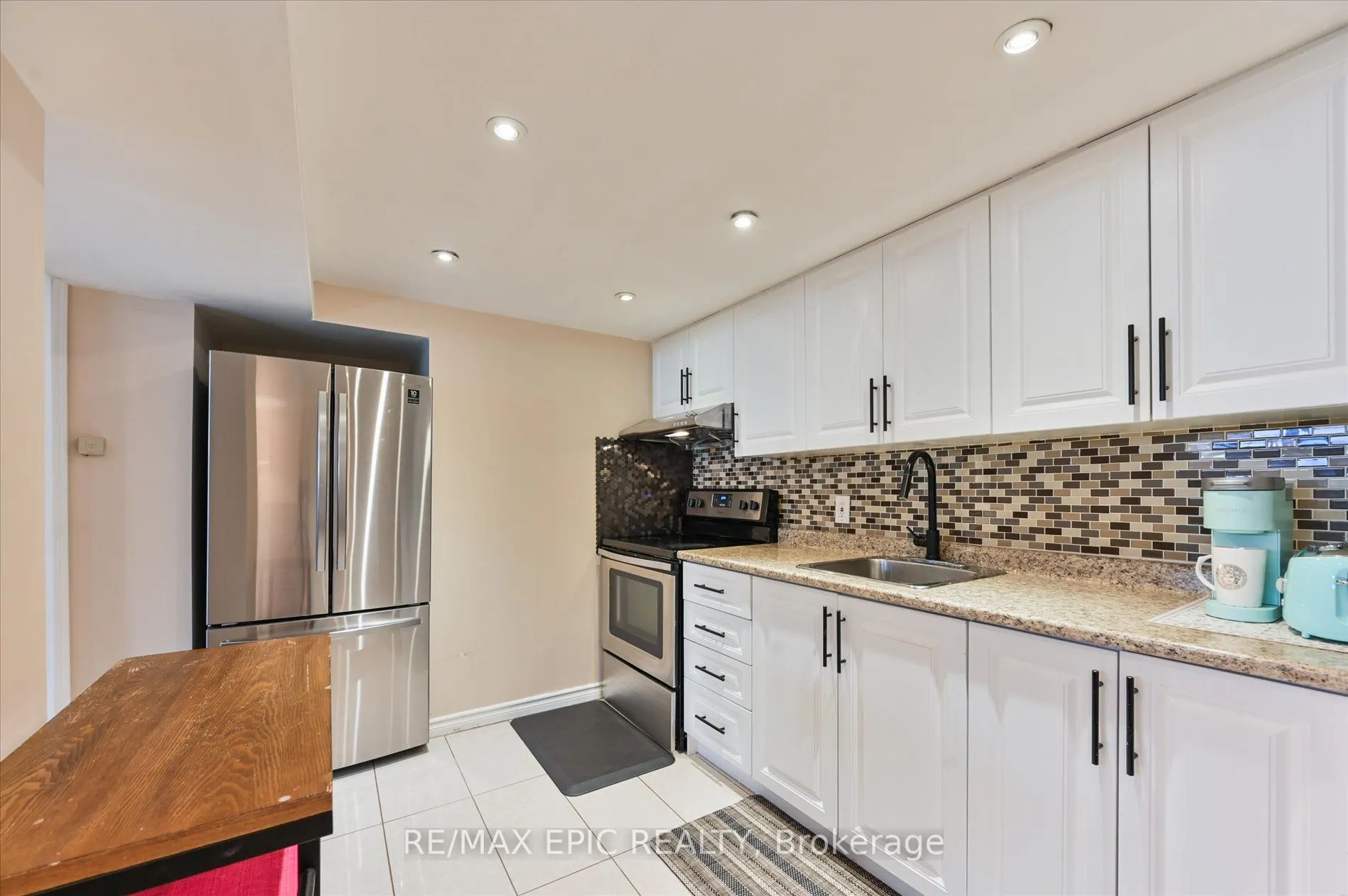 2683 TRUSCOTT Drive, #LOWER
