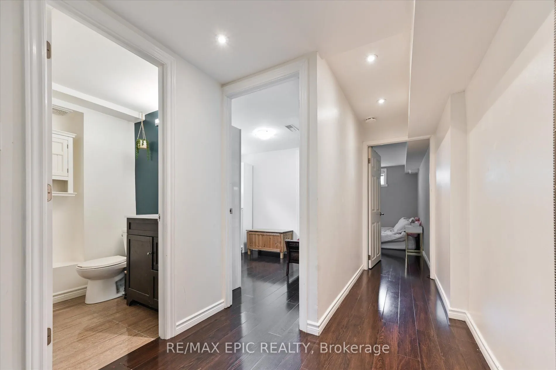 2683 TRUSCOTT Drive, #LOWER