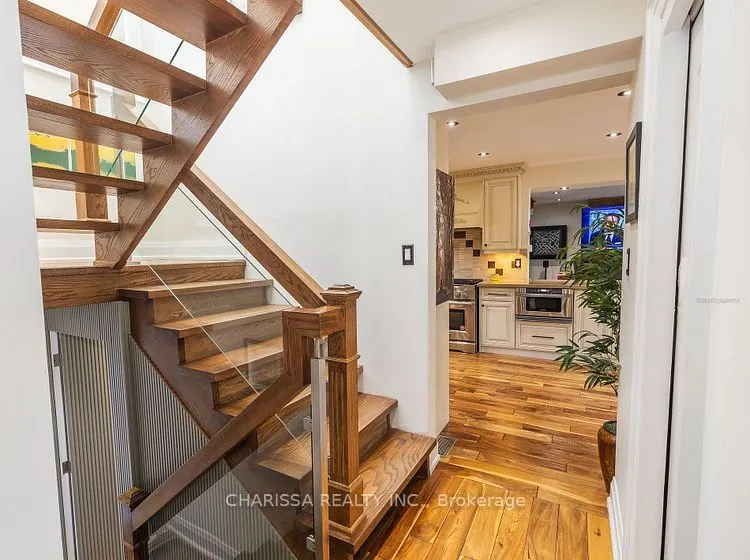 60 Belvedere Drive, #UPPER