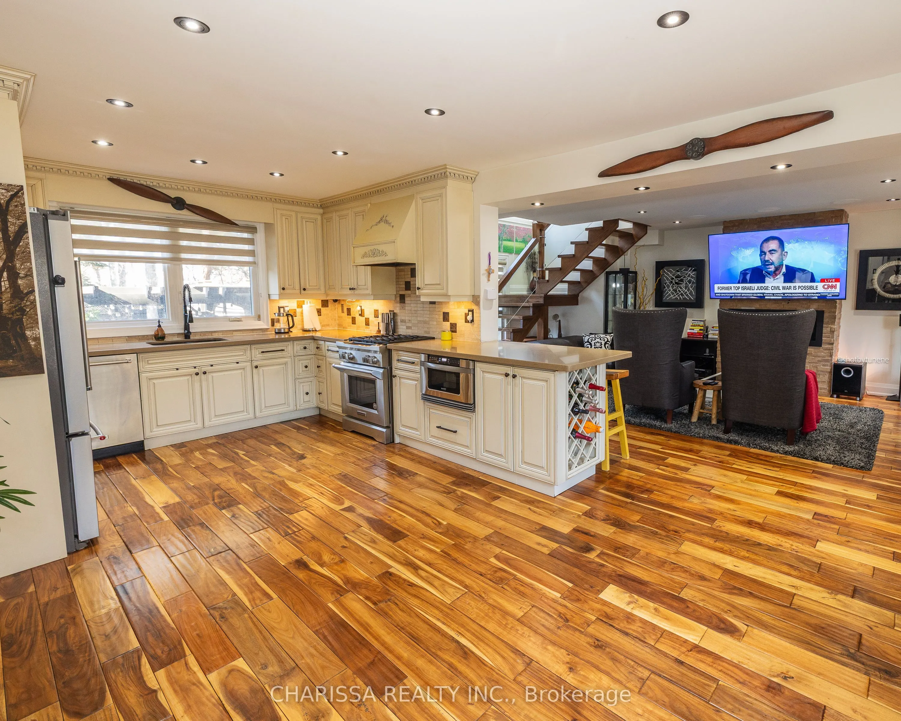 60 Belvedere Drive, #UPPER