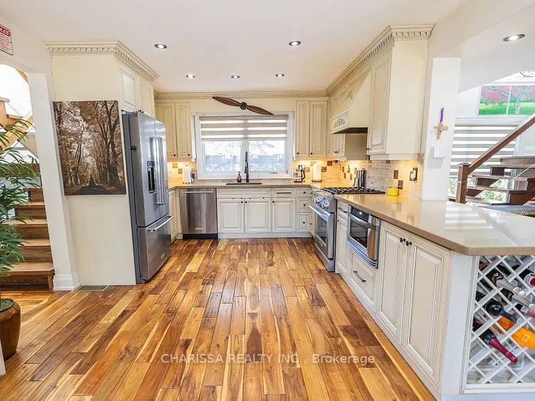 60 Belvedere Drive, #UPPER