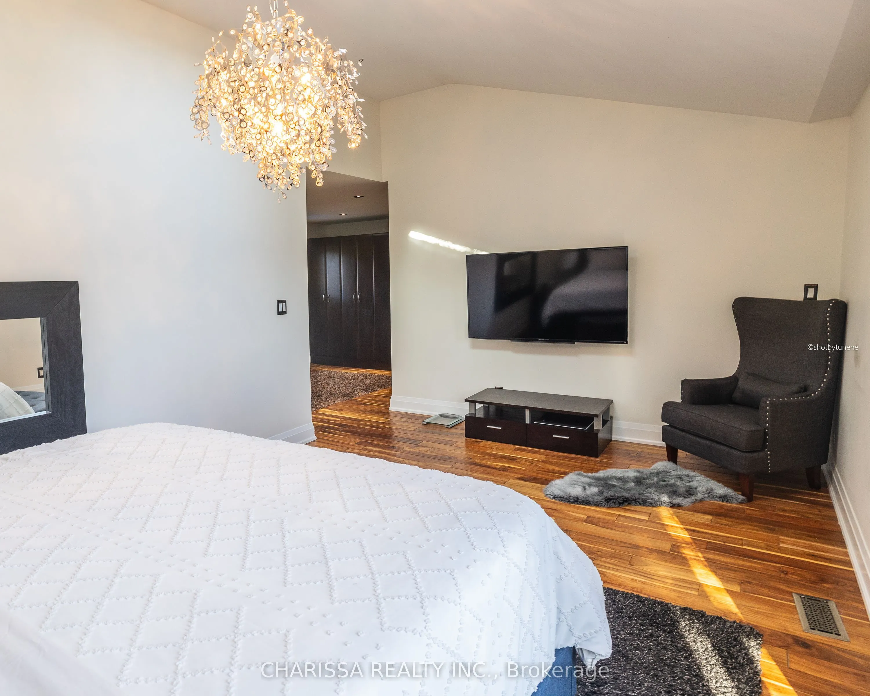 60 Belvedere Drive, #UPPER