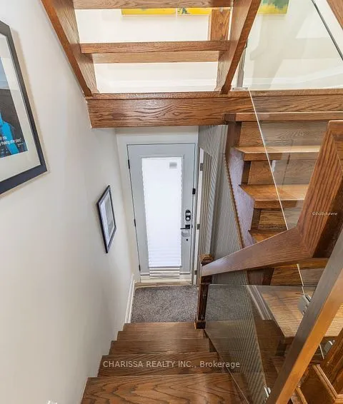 60 Belvedere Drive, #UPPER