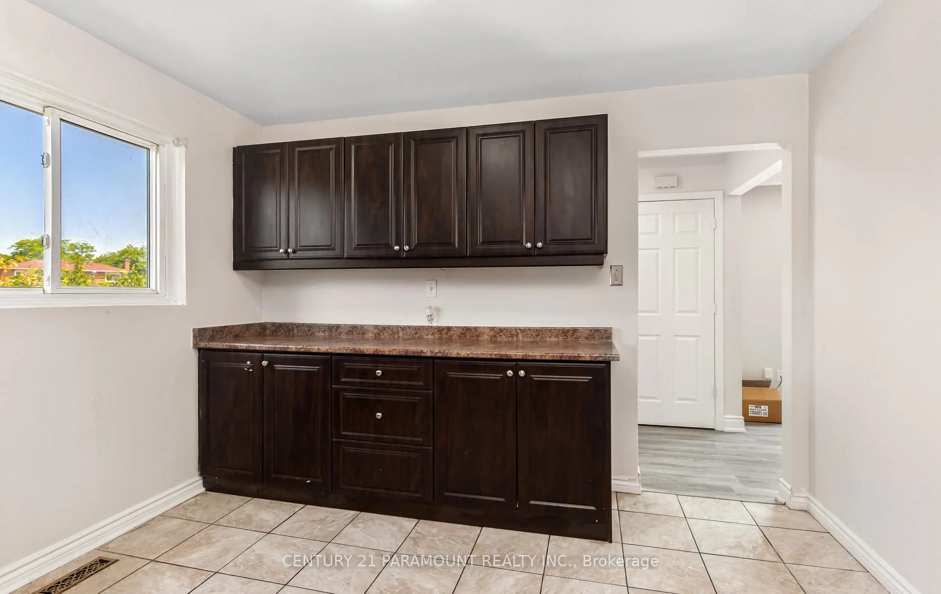 12 Montjoy Crescent