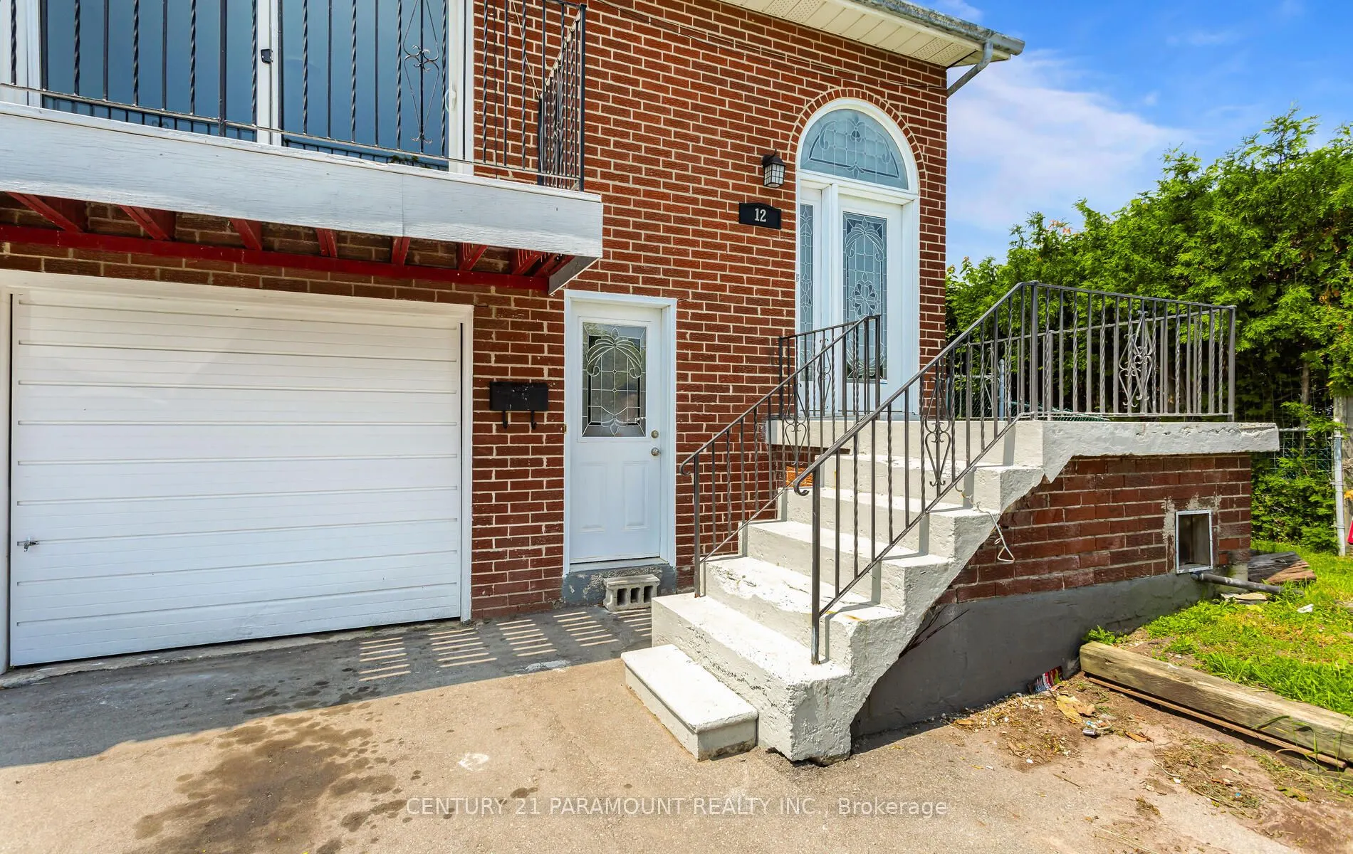 12 Montjoy Crescent