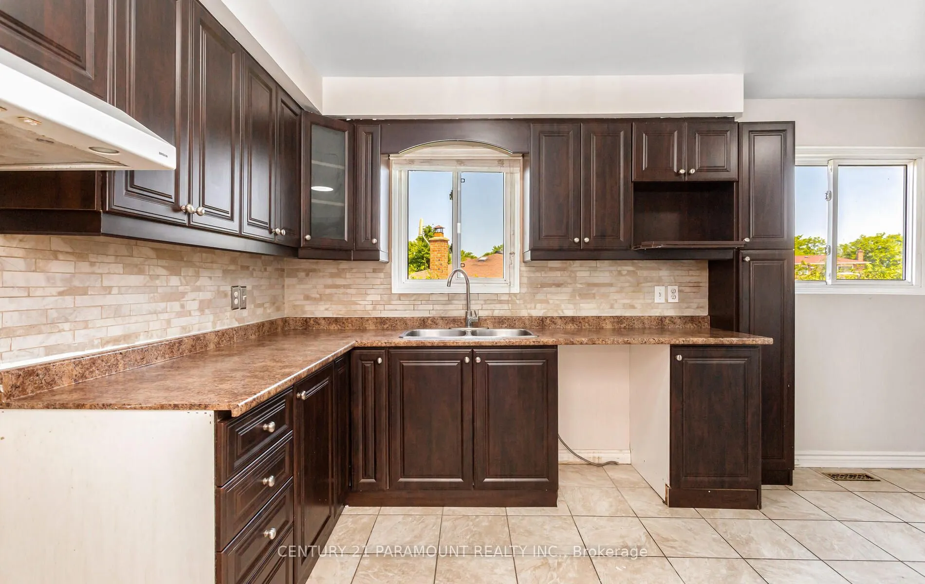 12 Montjoy Crescent