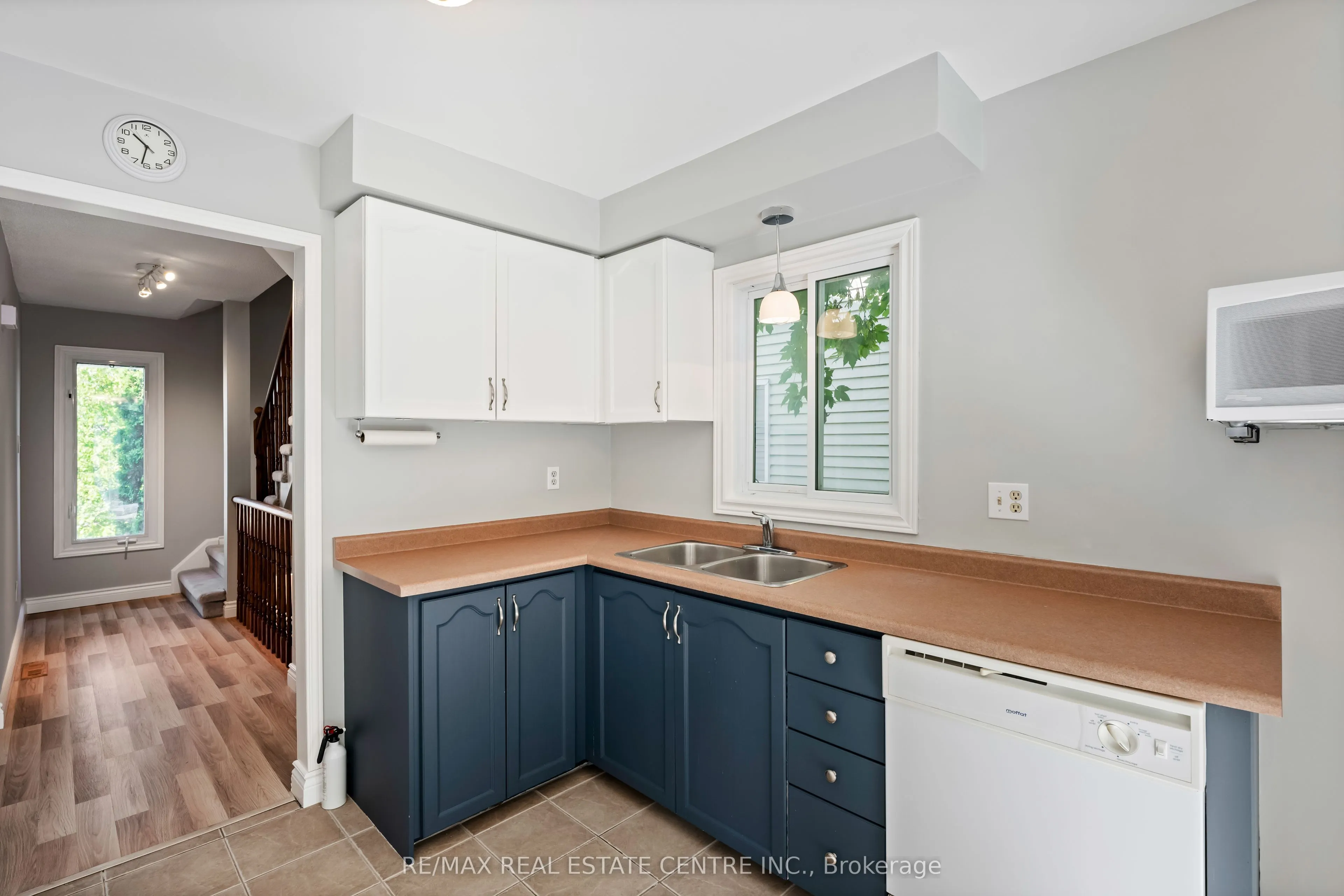 26 Lakeview Court