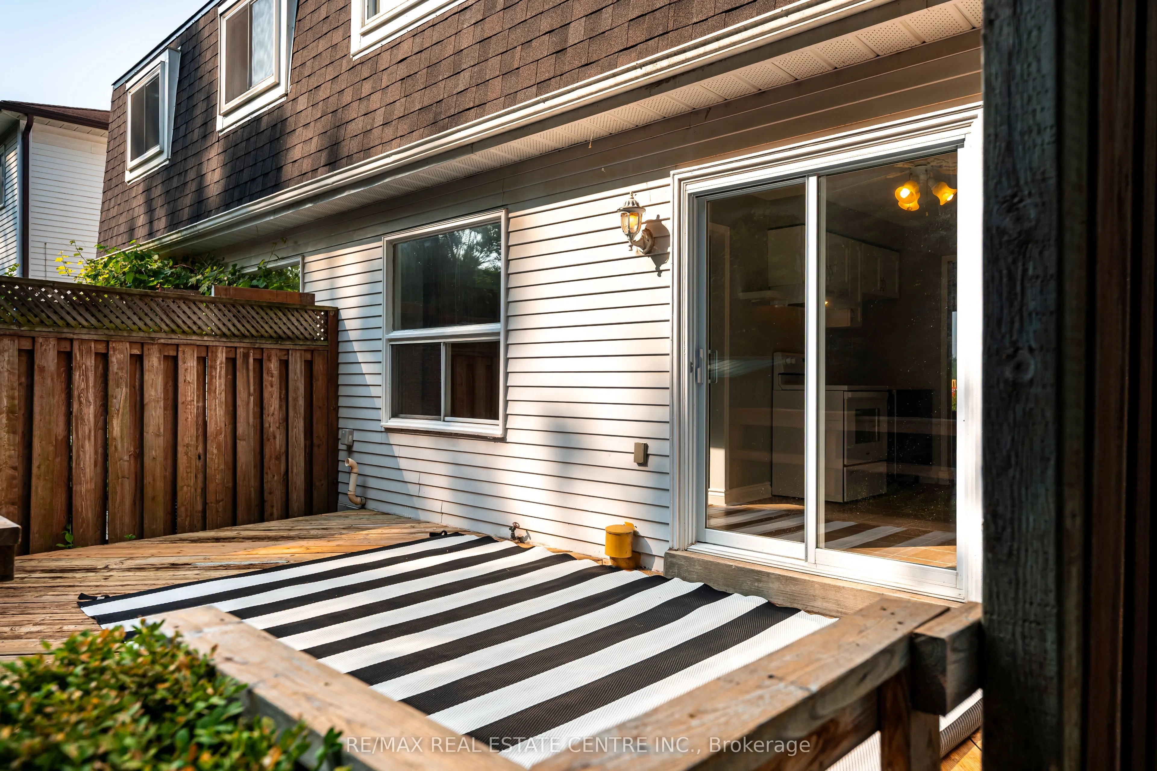 26 Lakeview Court
