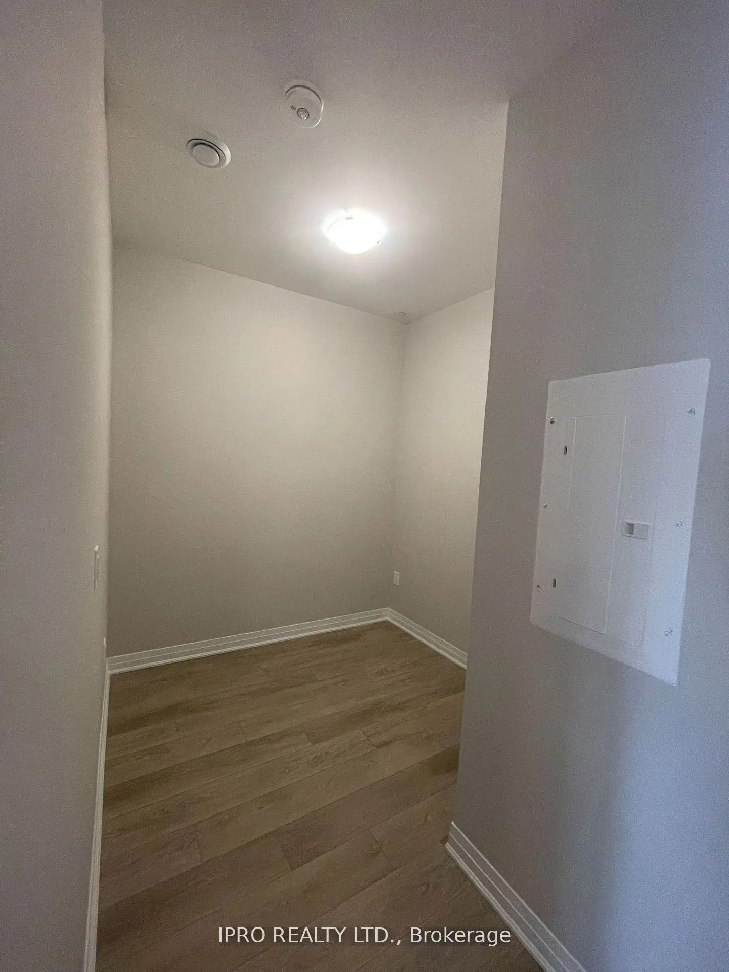 480 Gordon Krantz Avenue, #117