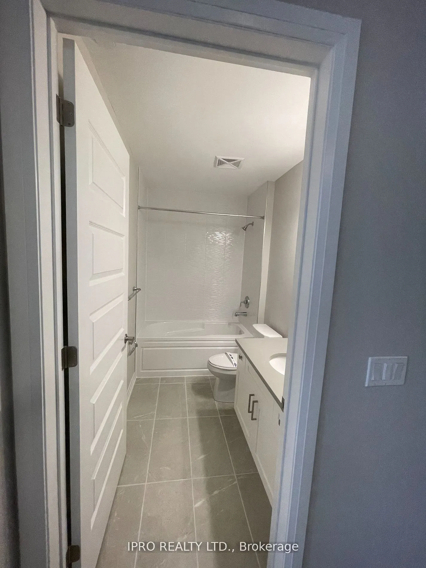 480 Gordon Krantz Avenue, #117