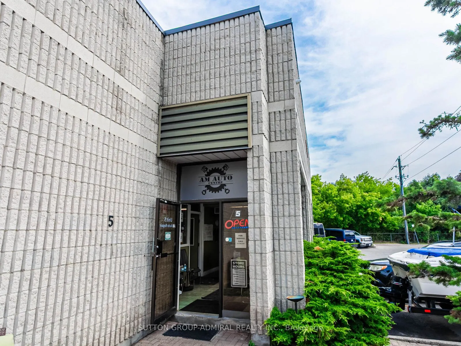 1605 SEDLESCOMB Drive, #5