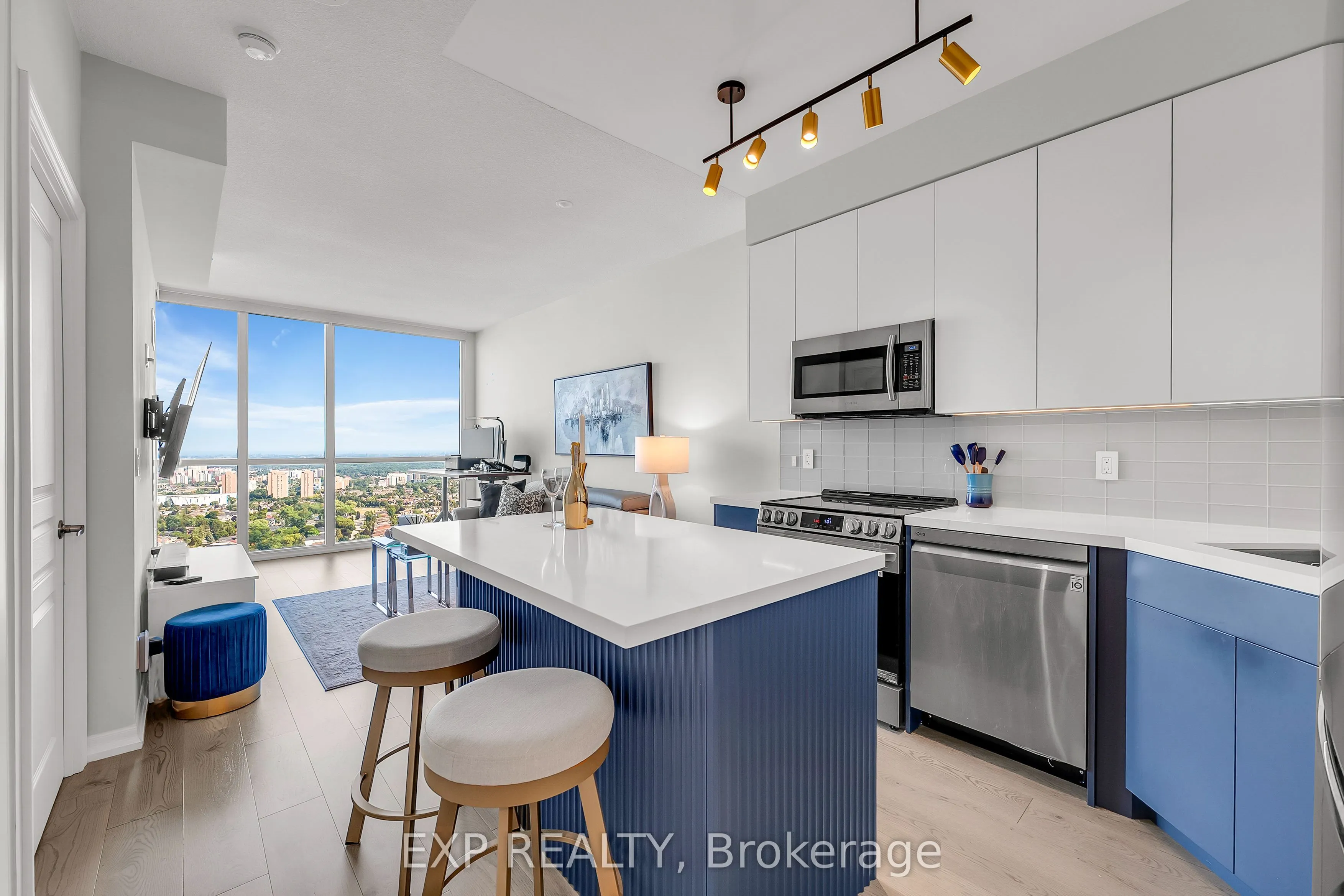 223 Webb Drive, #3307