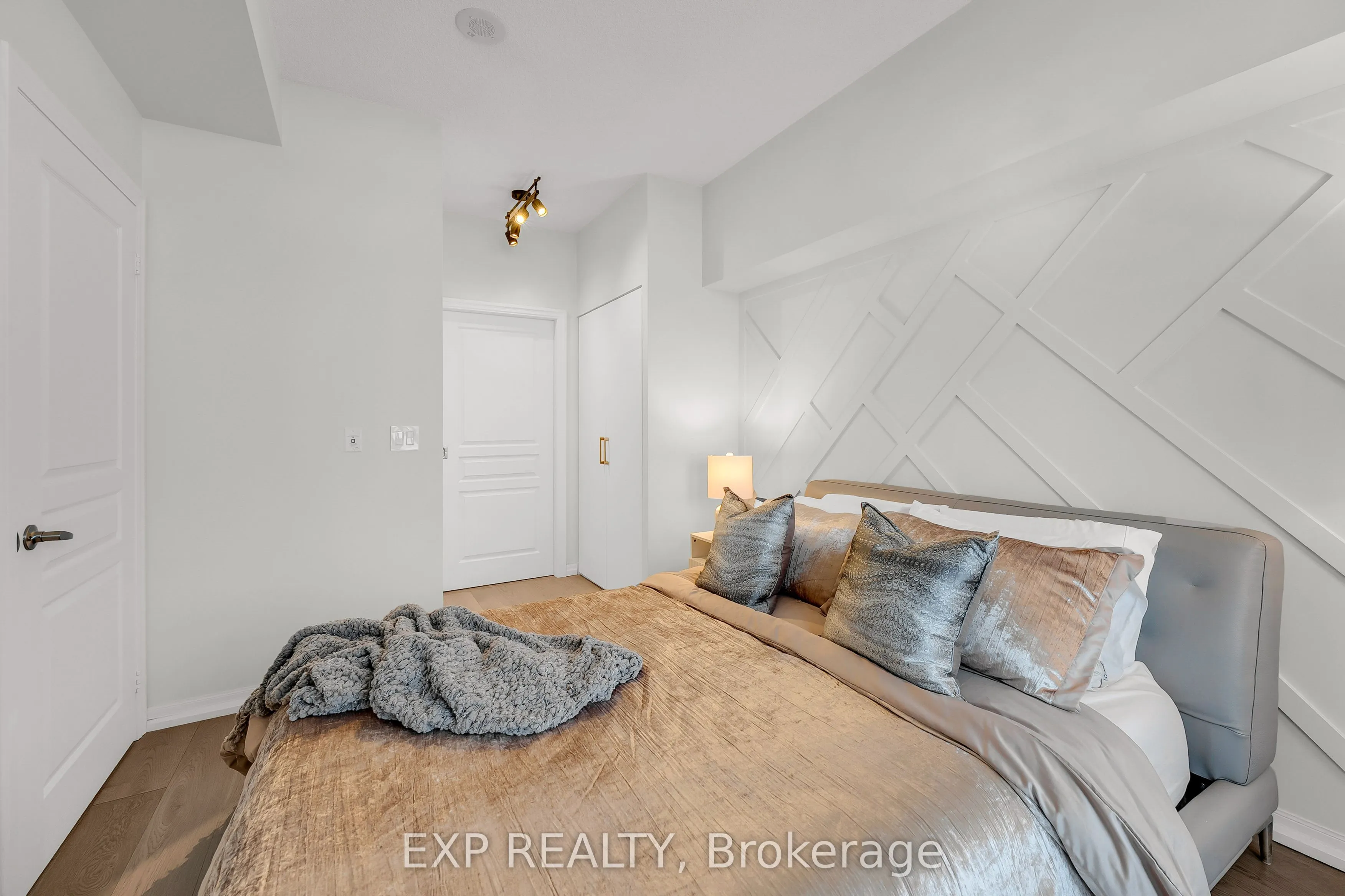 223 Webb Drive, #3307