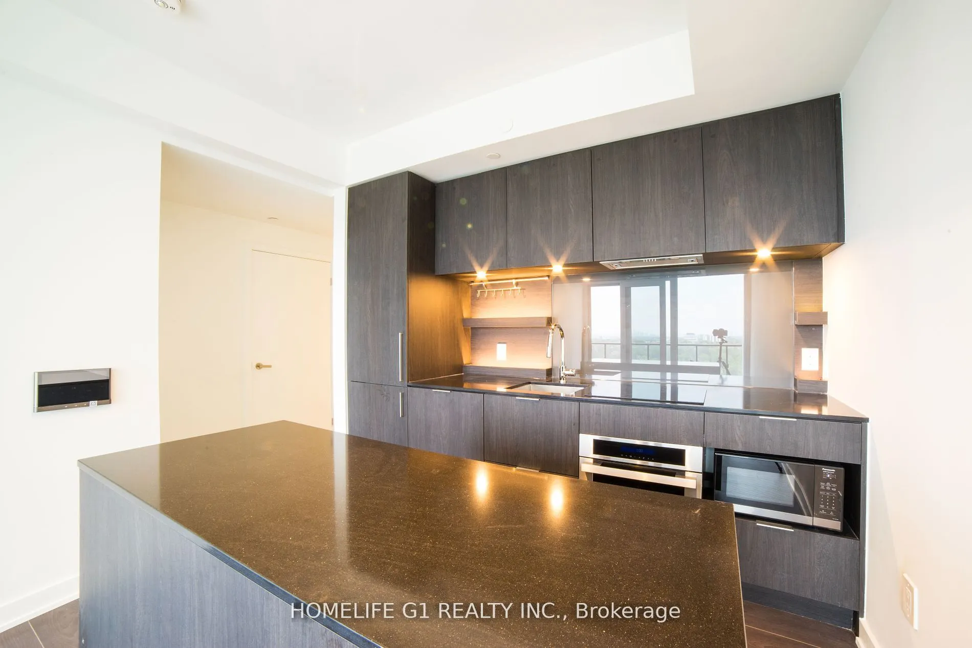 28 Ann Street, #1102