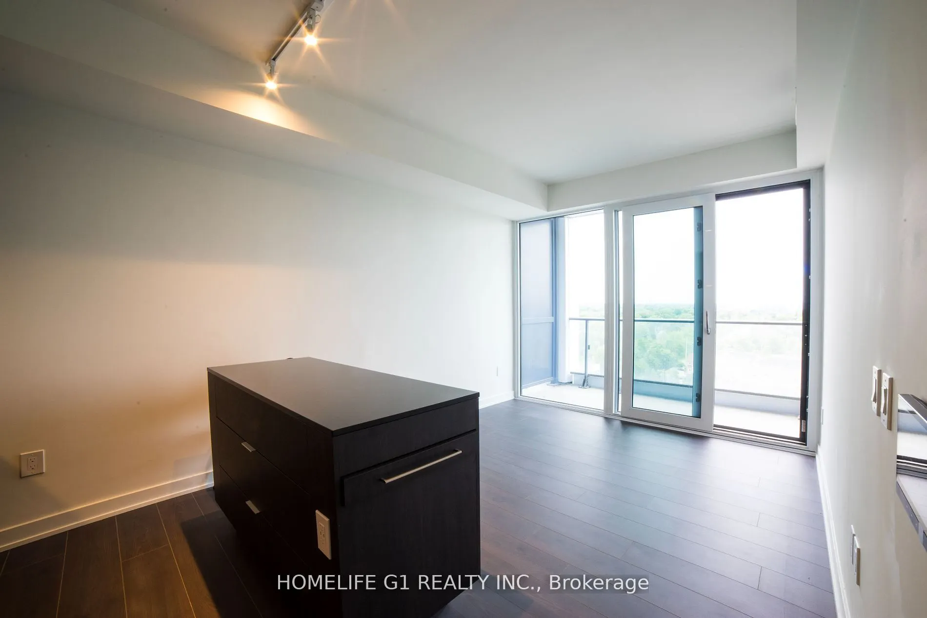 28 Ann Street, #1102