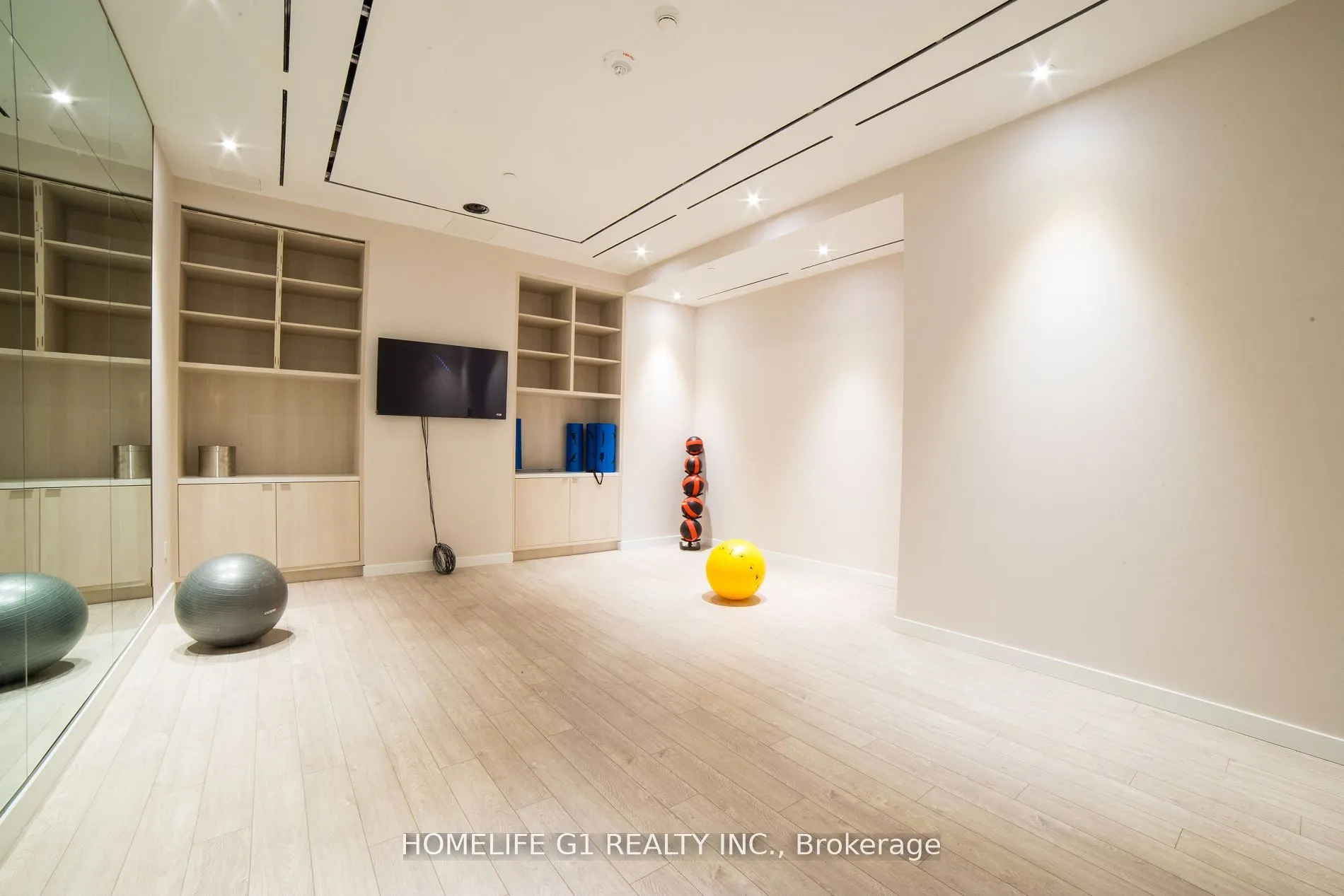 28 Ann Street, #1102
