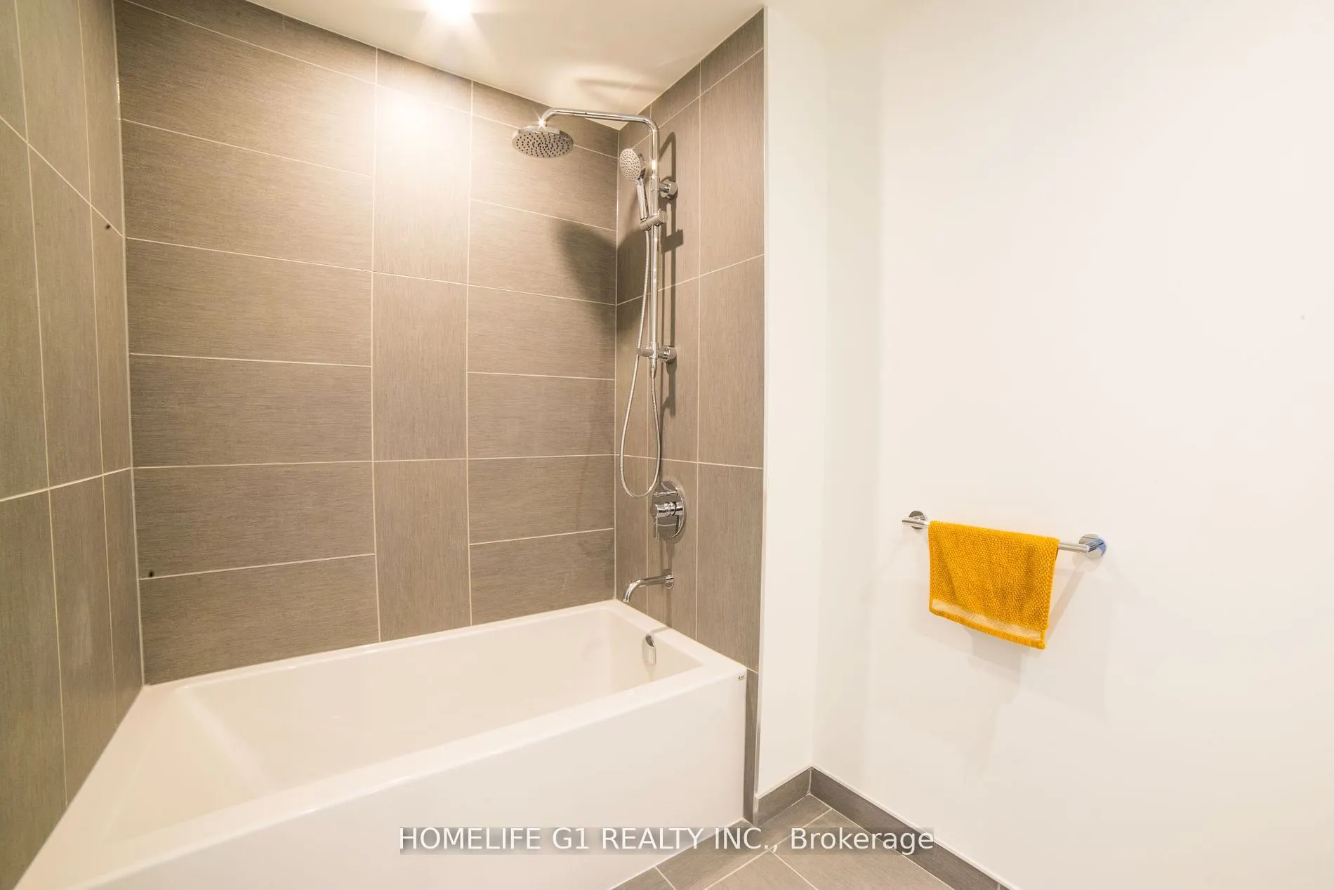 28 Ann Street, #1102