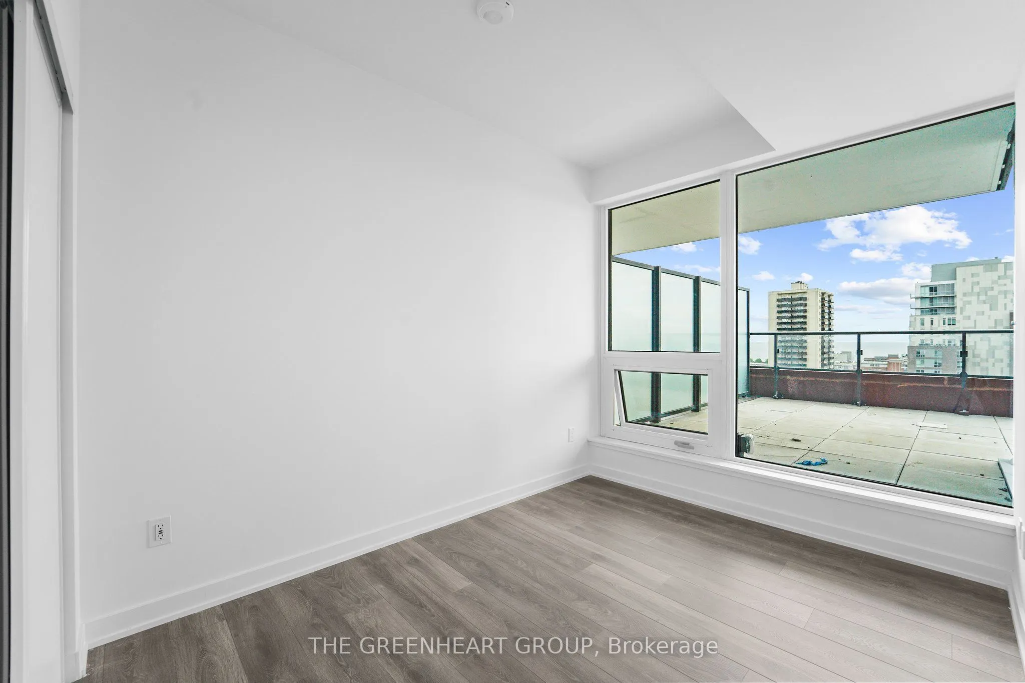 28 Ann Street, #908