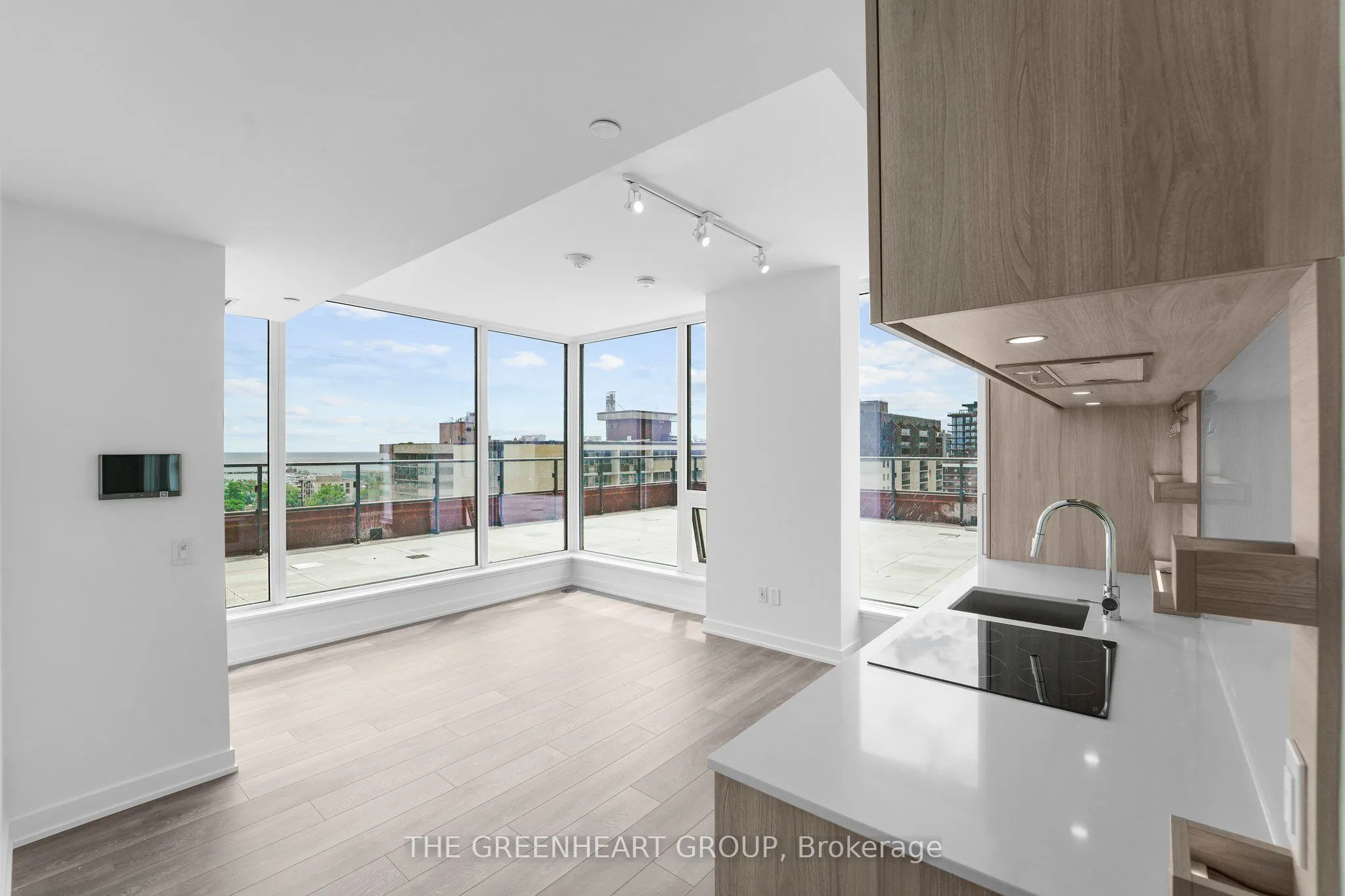 28 Ann Street, #908