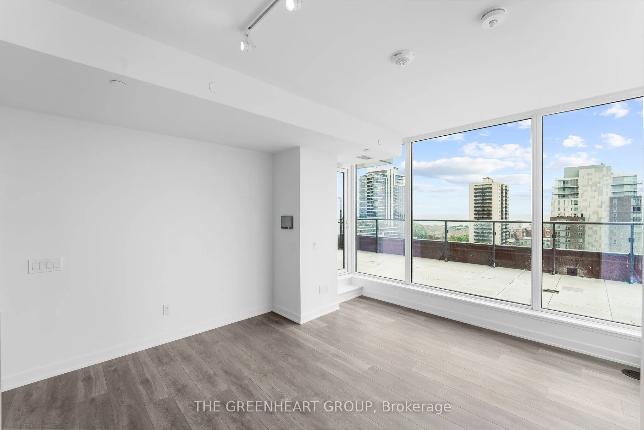 28 Ann Street, #908