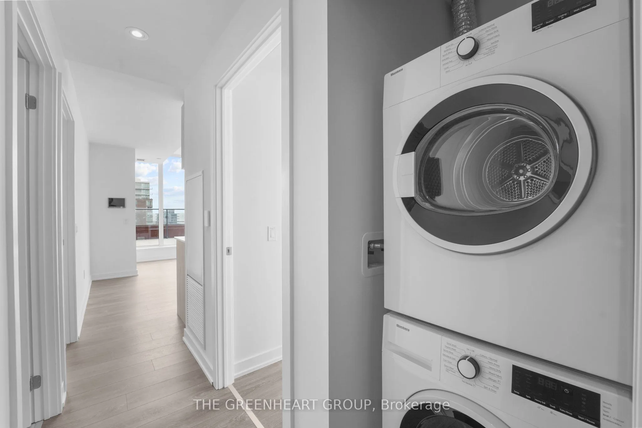 28 Ann Street, #908