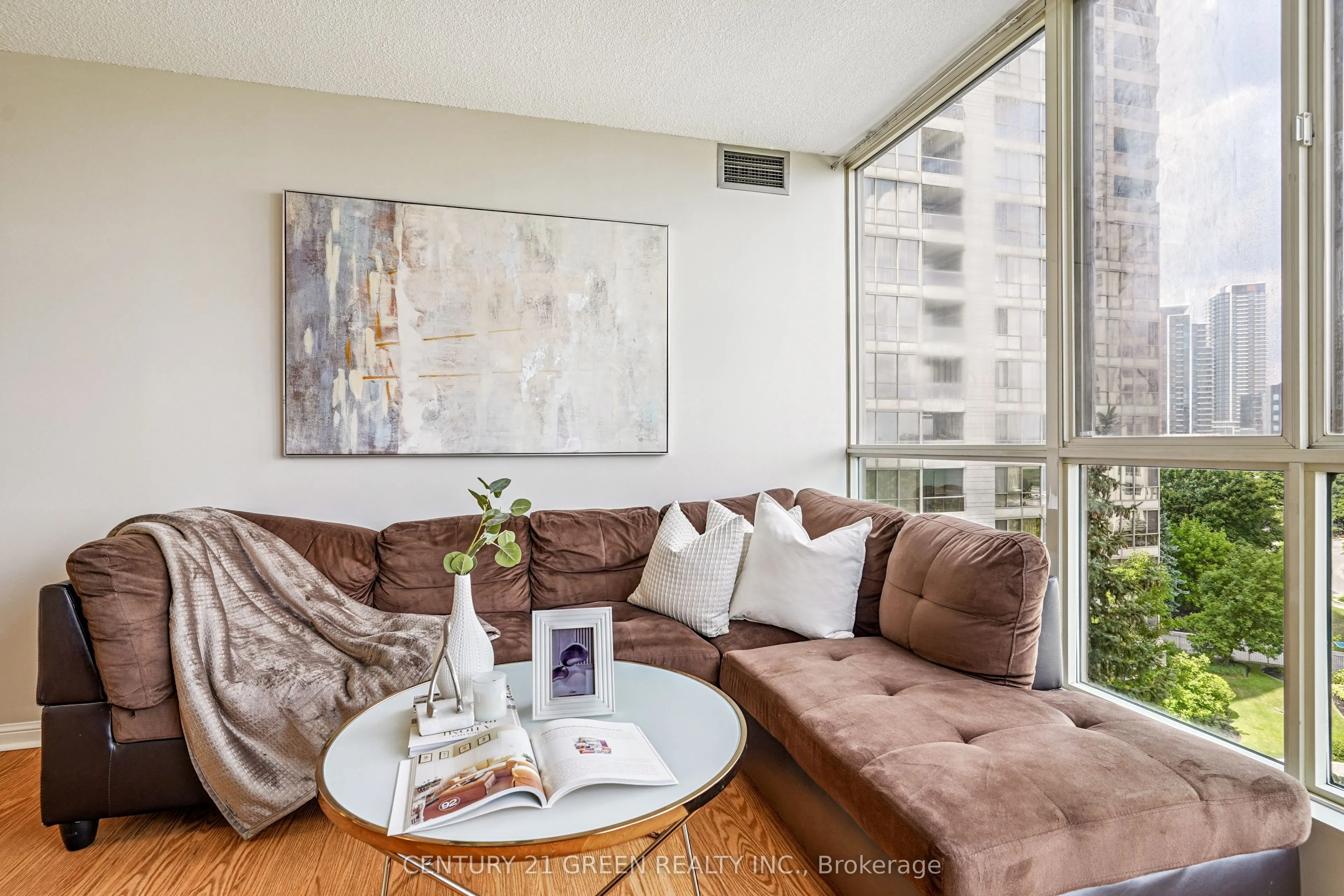 55 Kingsbridge Garden Circle, #613