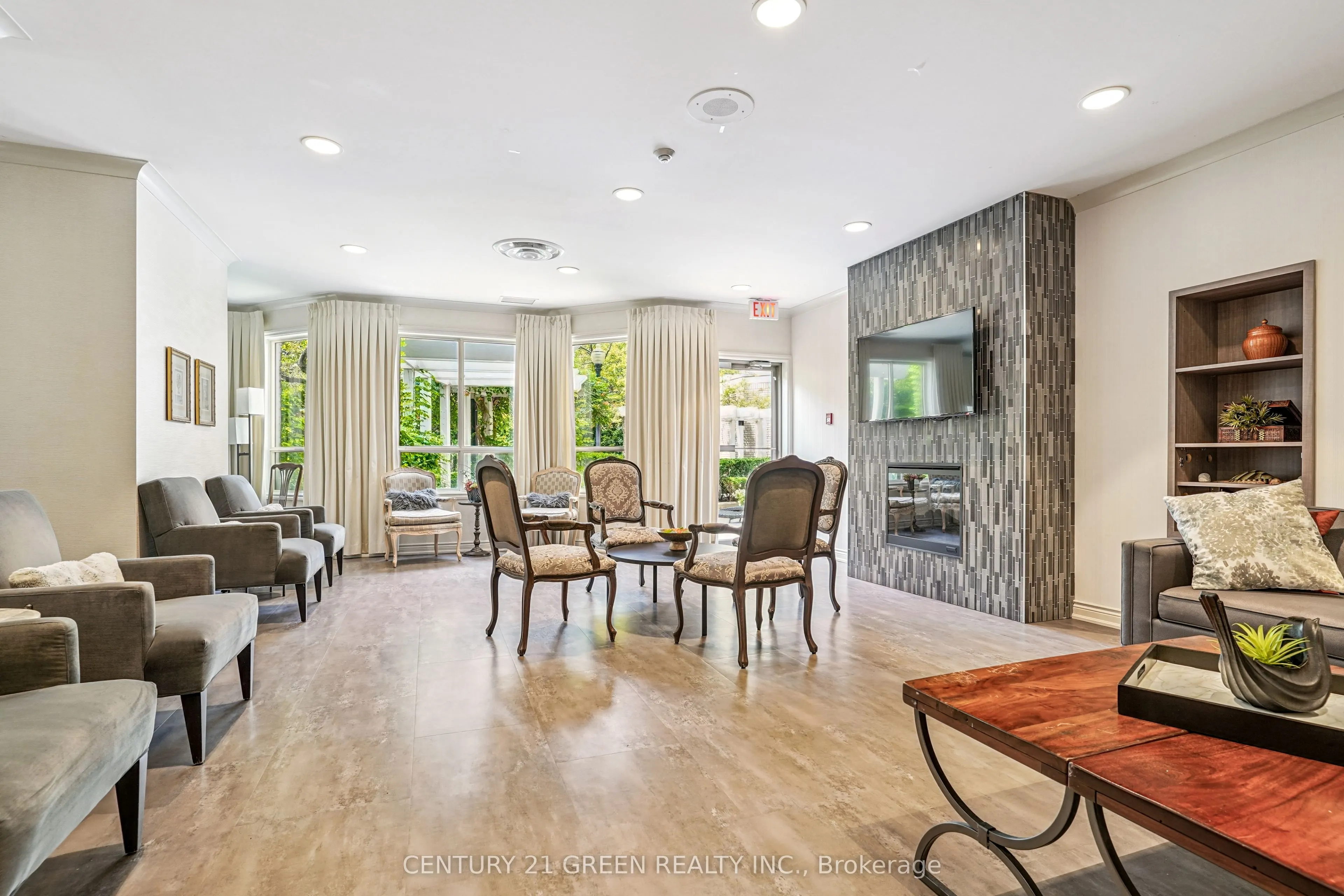 55 Kingsbridge Garden Circle, #613