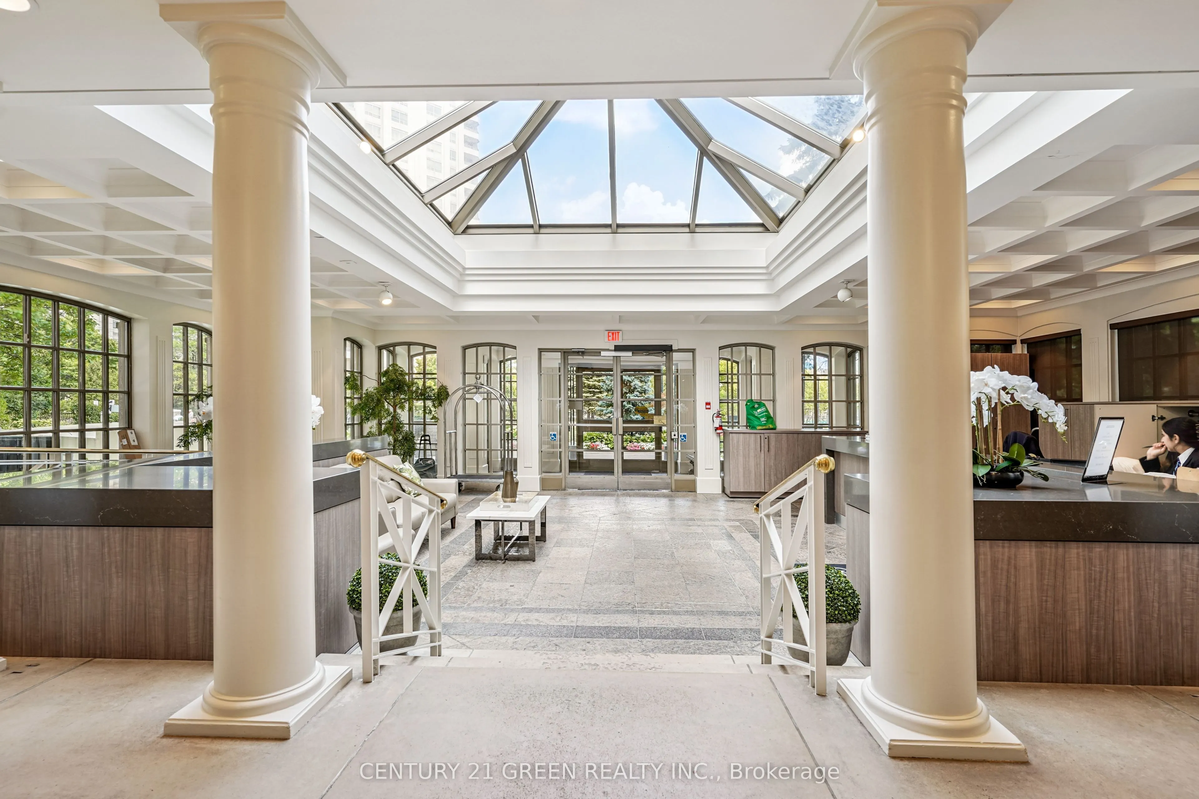 55 Kingsbridge Garden Circle, #613