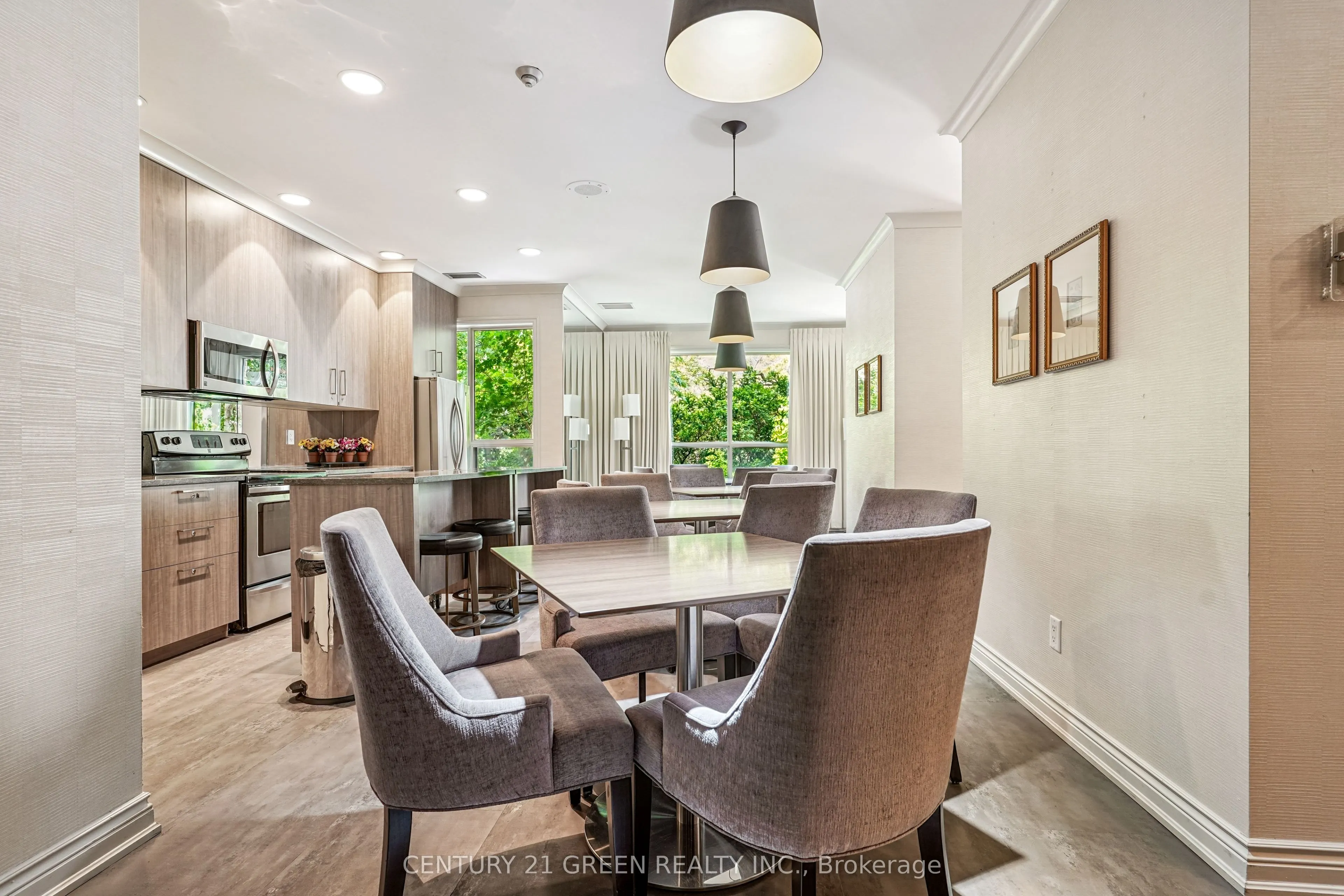 55 Kingsbridge Garden Circle, #613