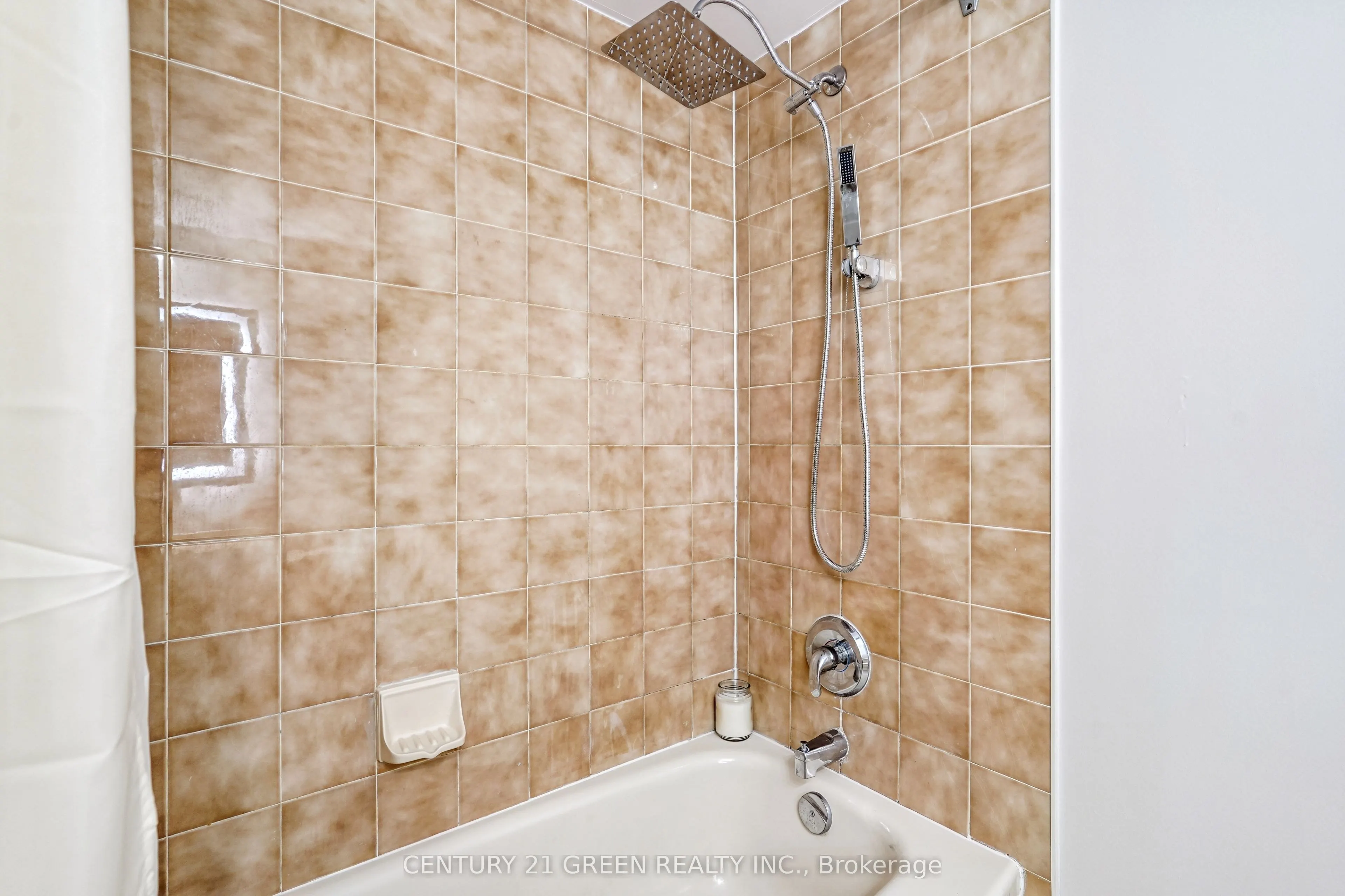 55 Kingsbridge Garden Circle, #613