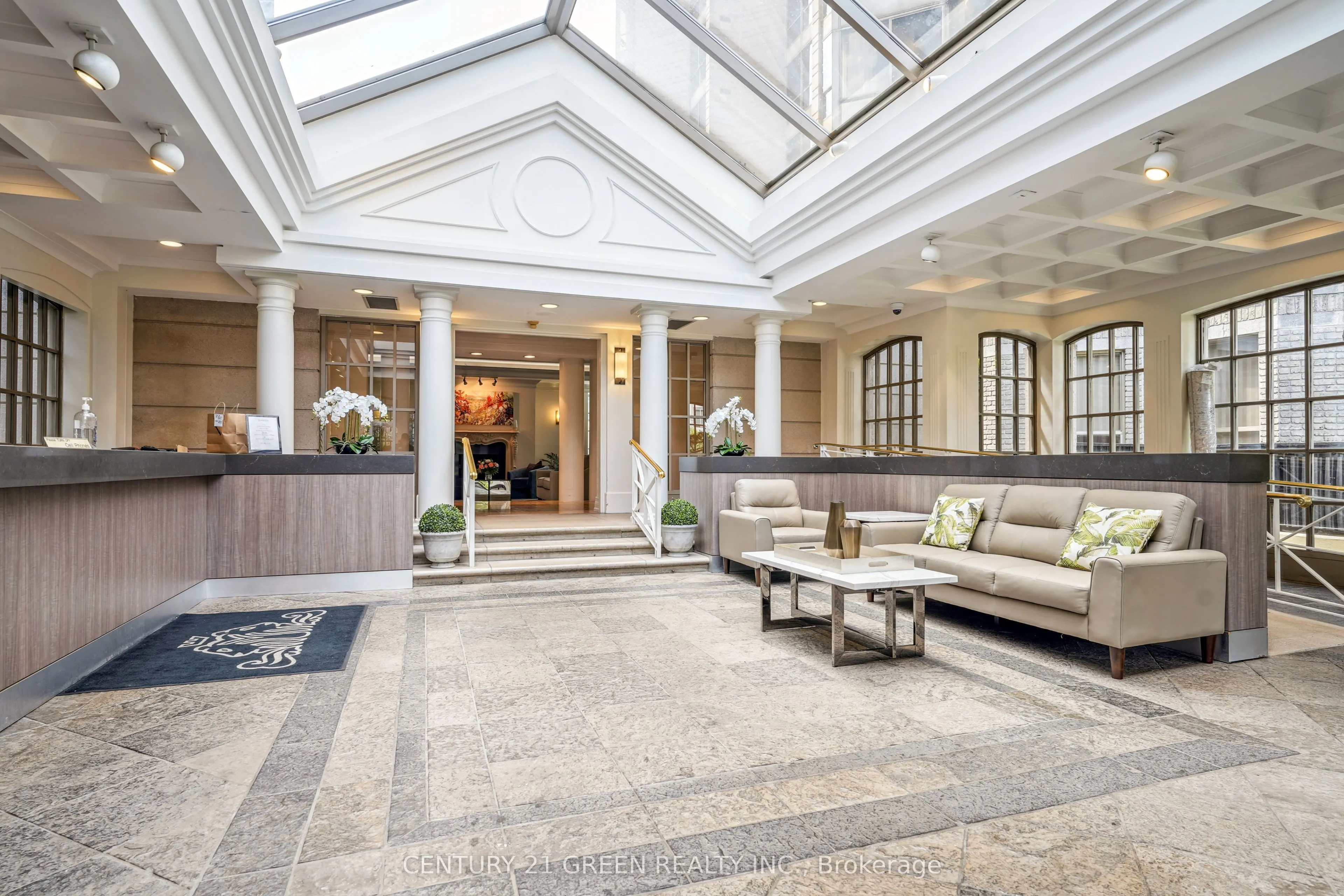 55 Kingsbridge Garden Circle, #613