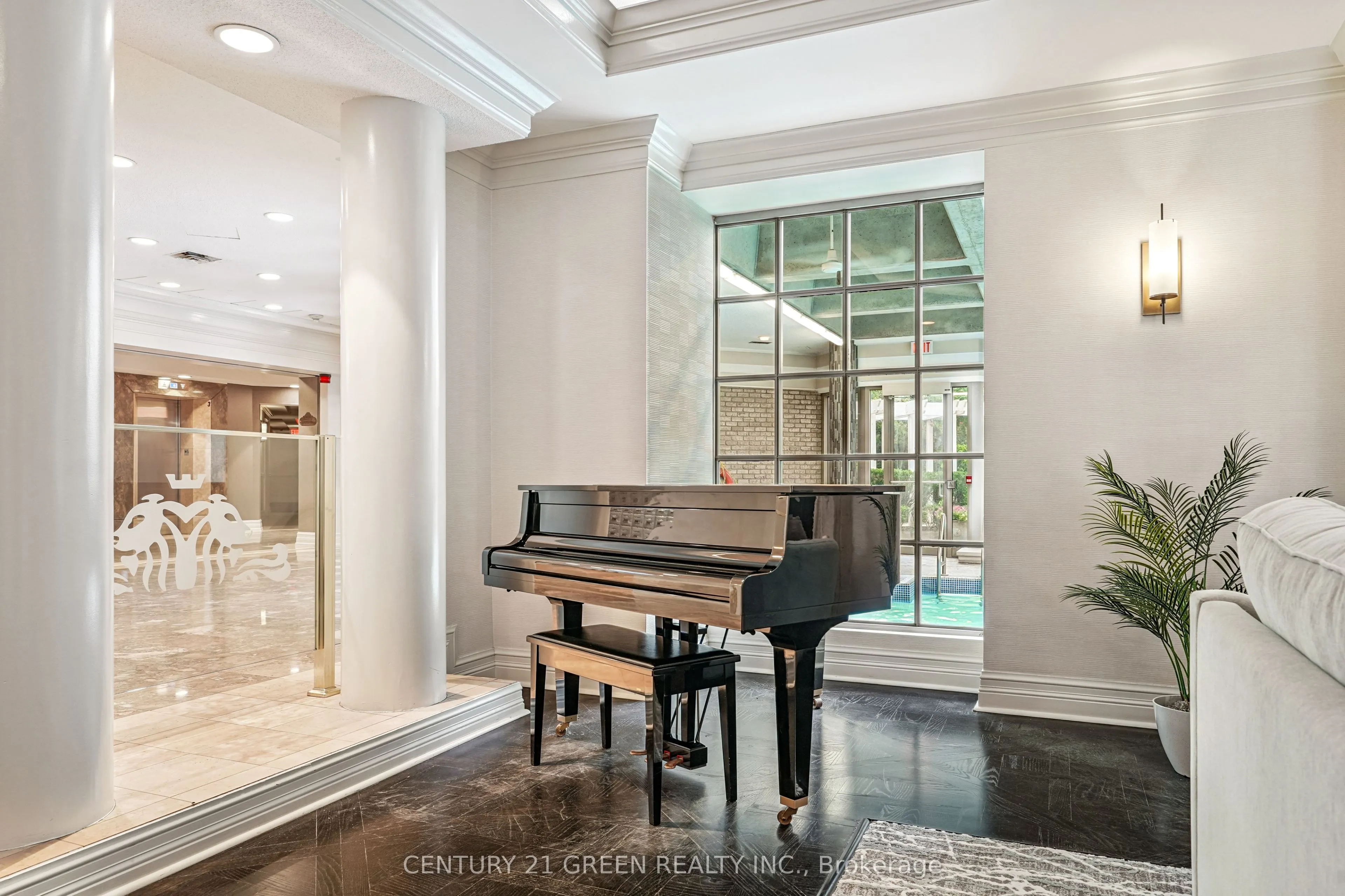 55 Kingsbridge Garden Circle, #613