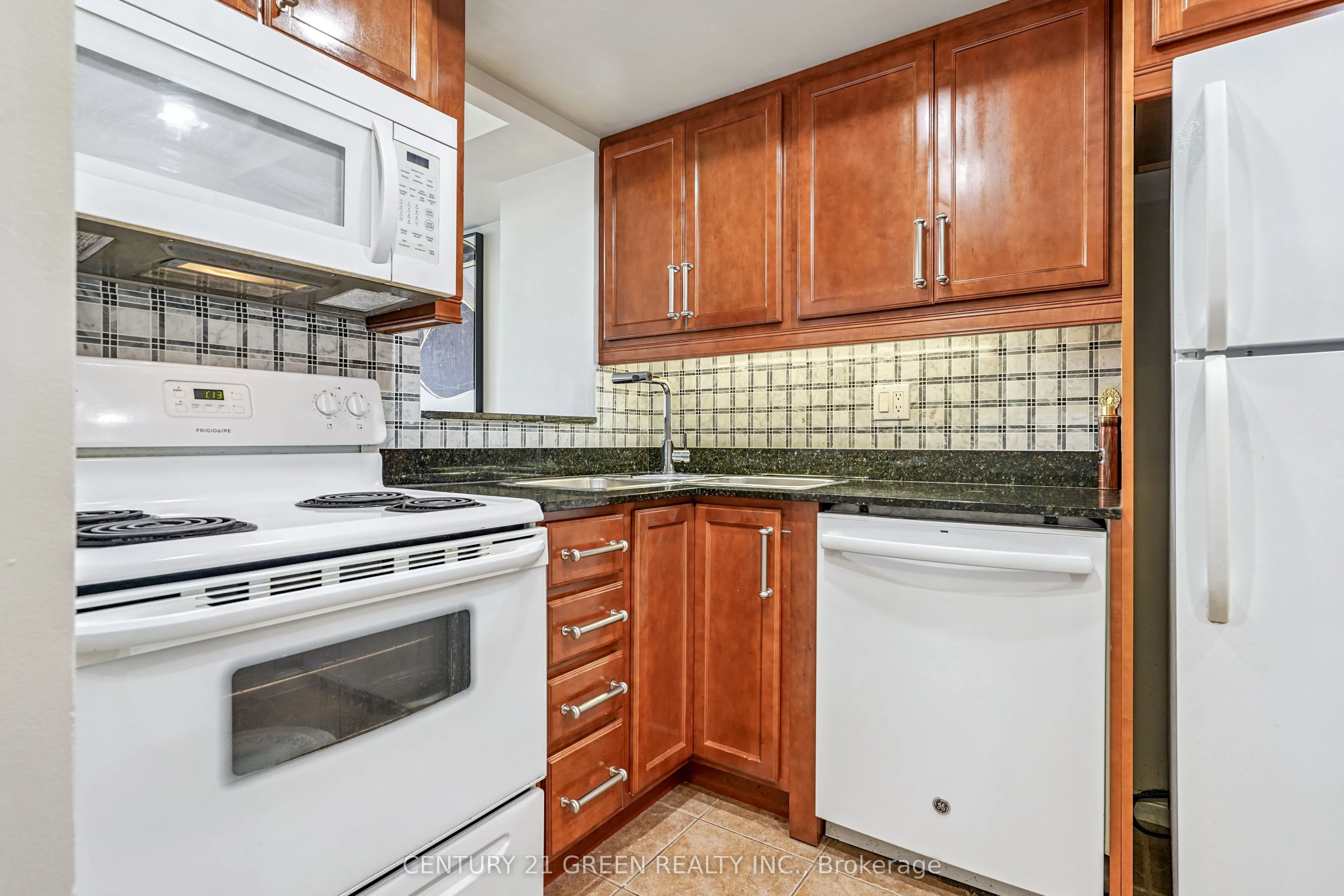 55 Kingsbridge Garden Circle, #613