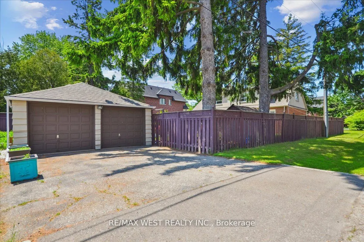468 Lynd Avenue