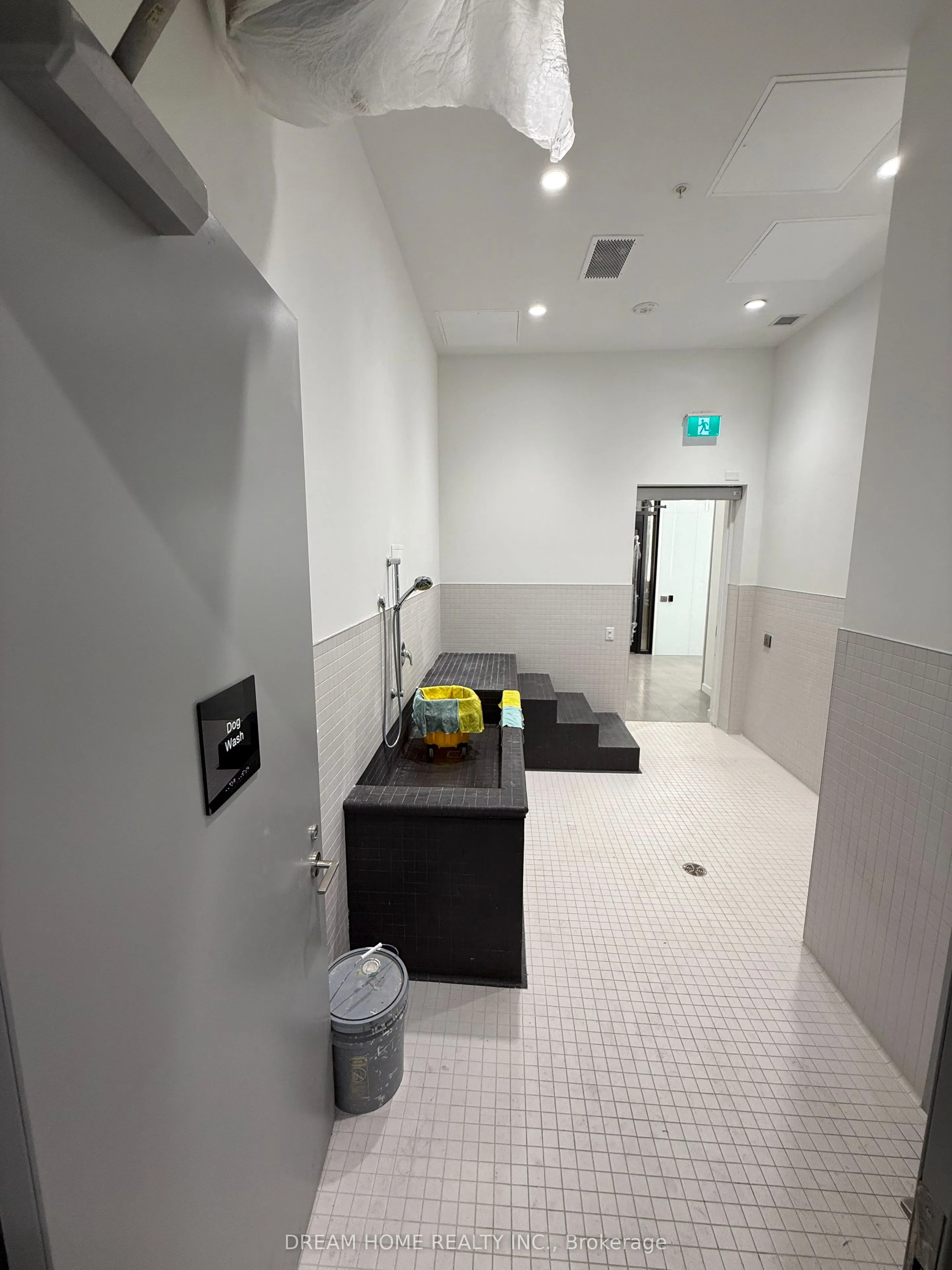 3009 Novar Road, #915