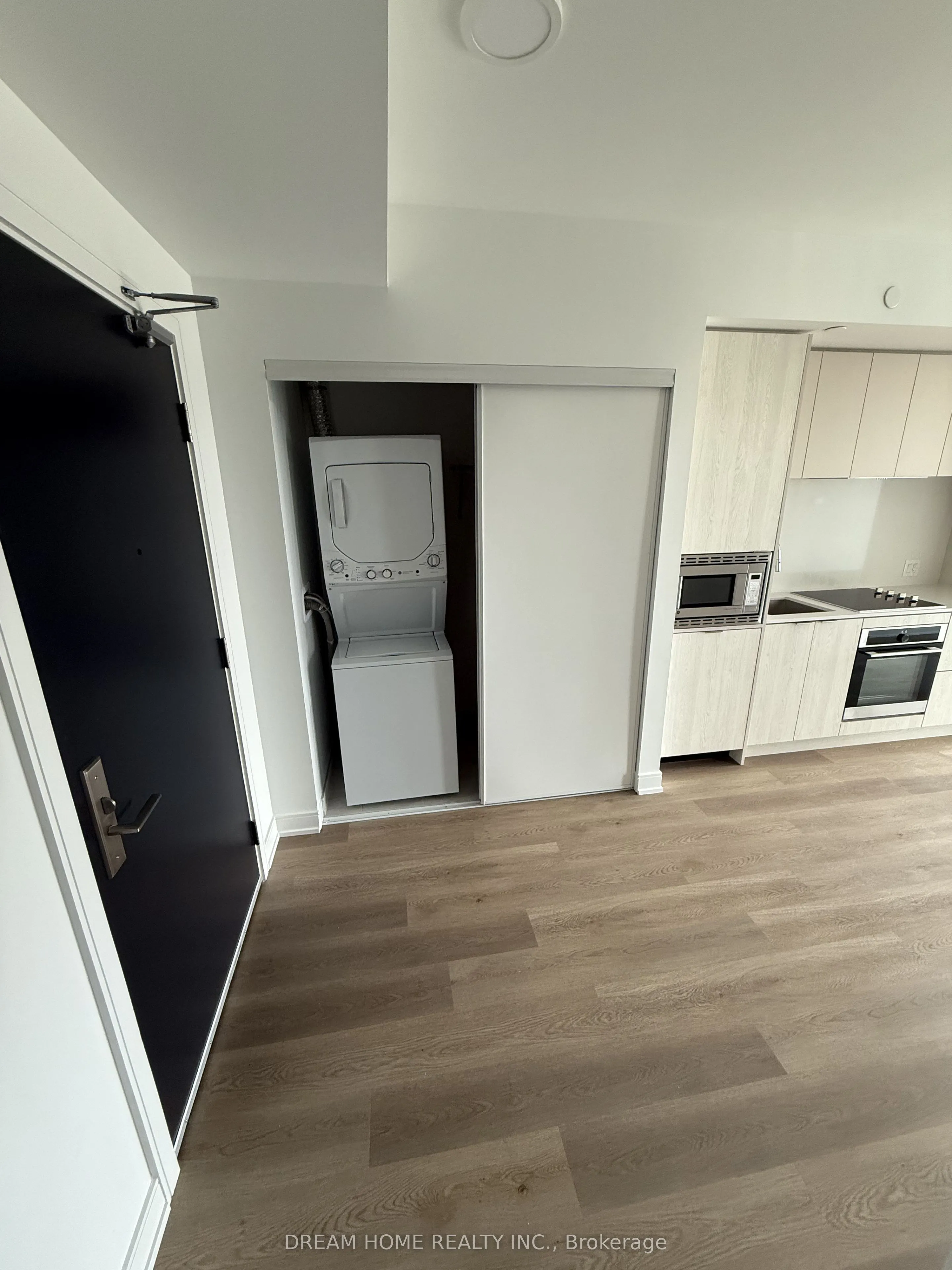 3009 Novar Road, #915
