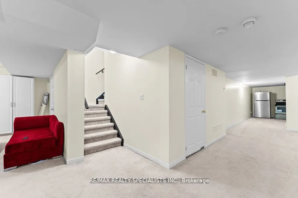 15 Brownbush Way