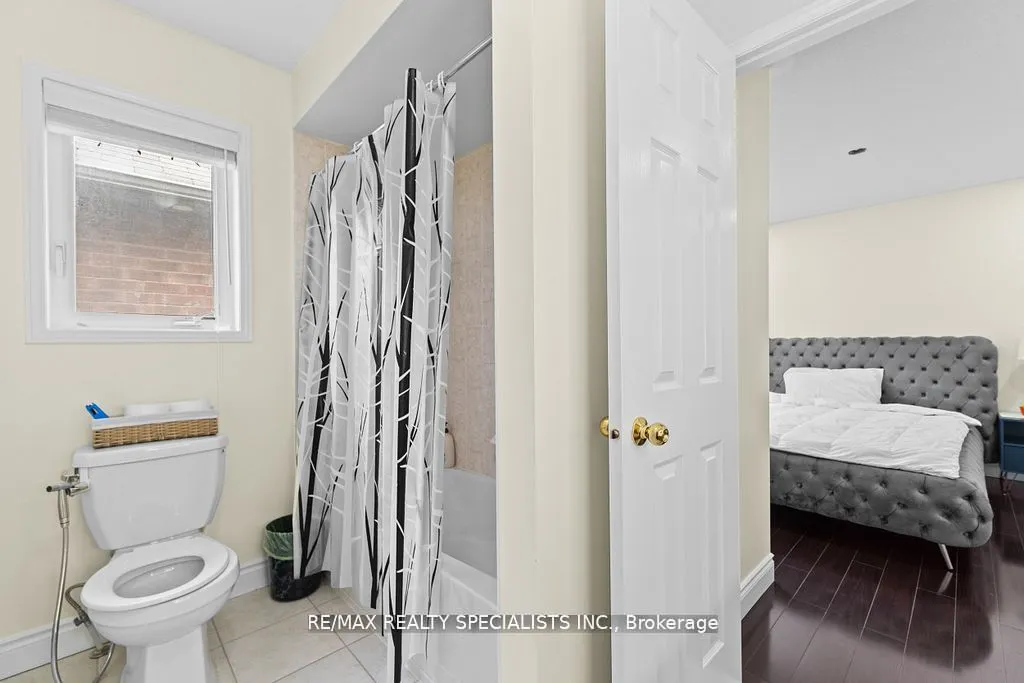 15 Brownbush Way