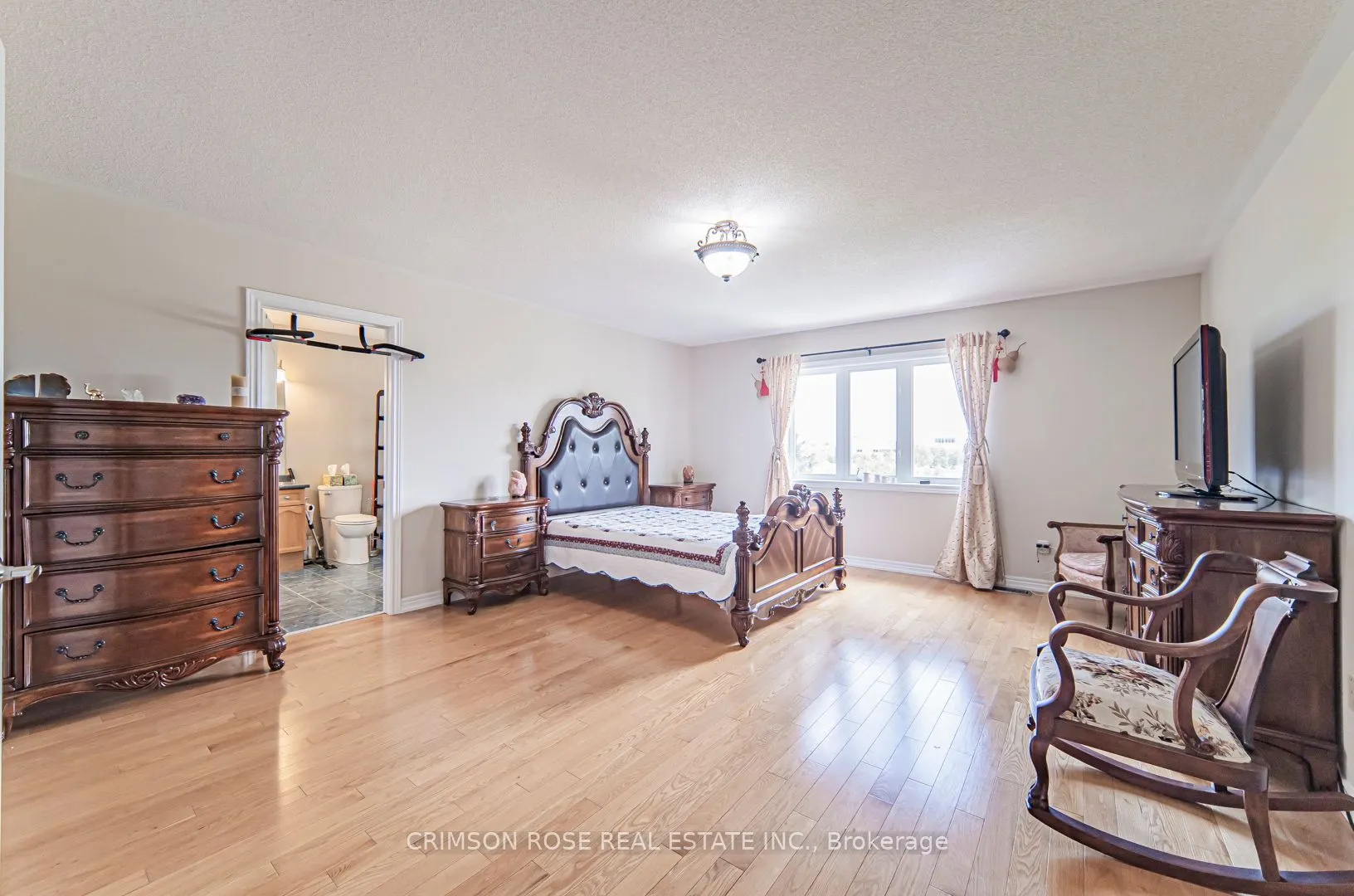 5420 Valleyhigh Drive