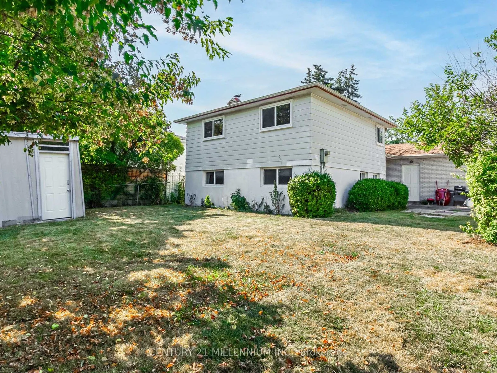 986 Mcbride Avenue