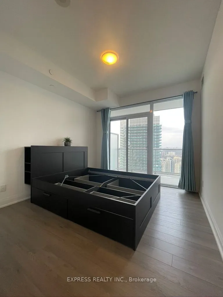 56 Annie Craig Drive, #3201