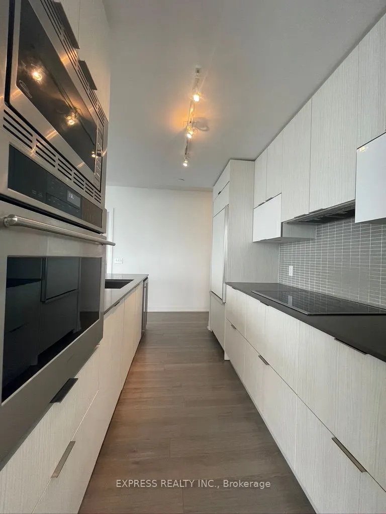 56 Annie Craig Drive, #3201