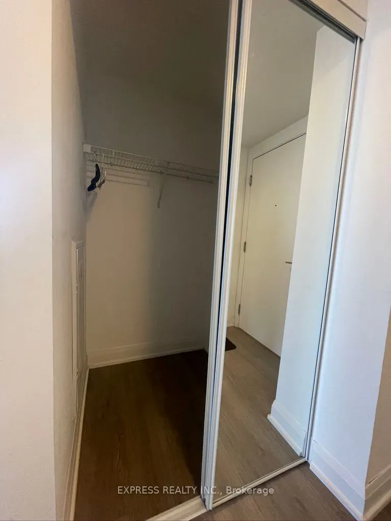 56 Annie Craig Drive, #3201