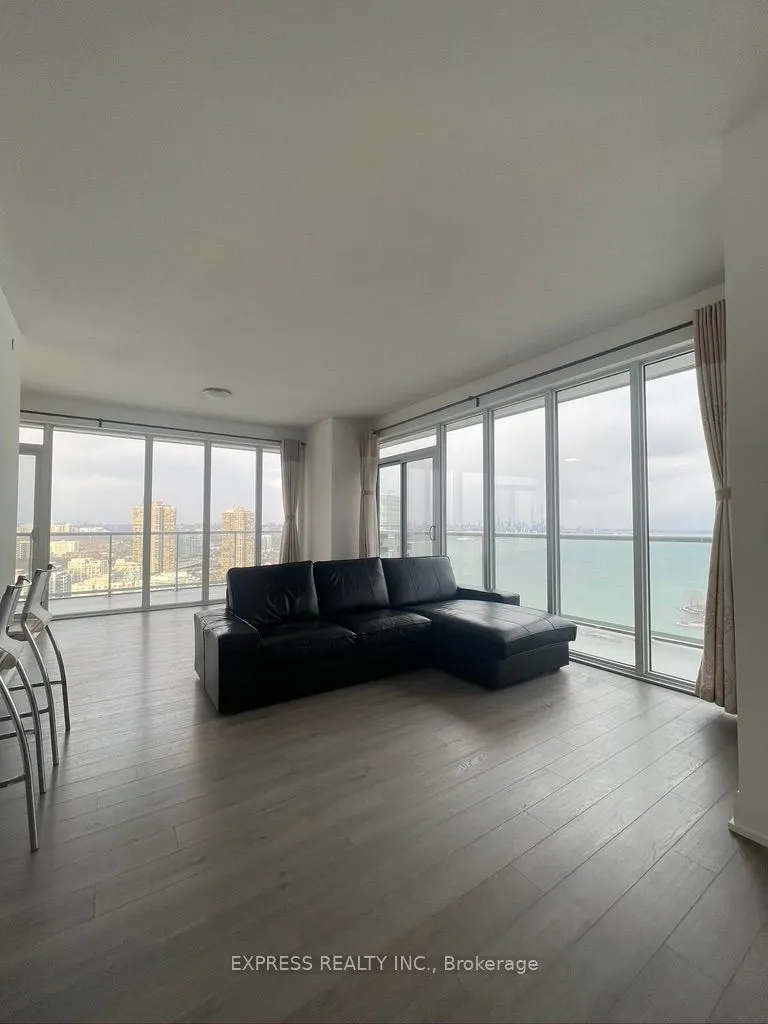 56 Annie Craig Drive, #3201