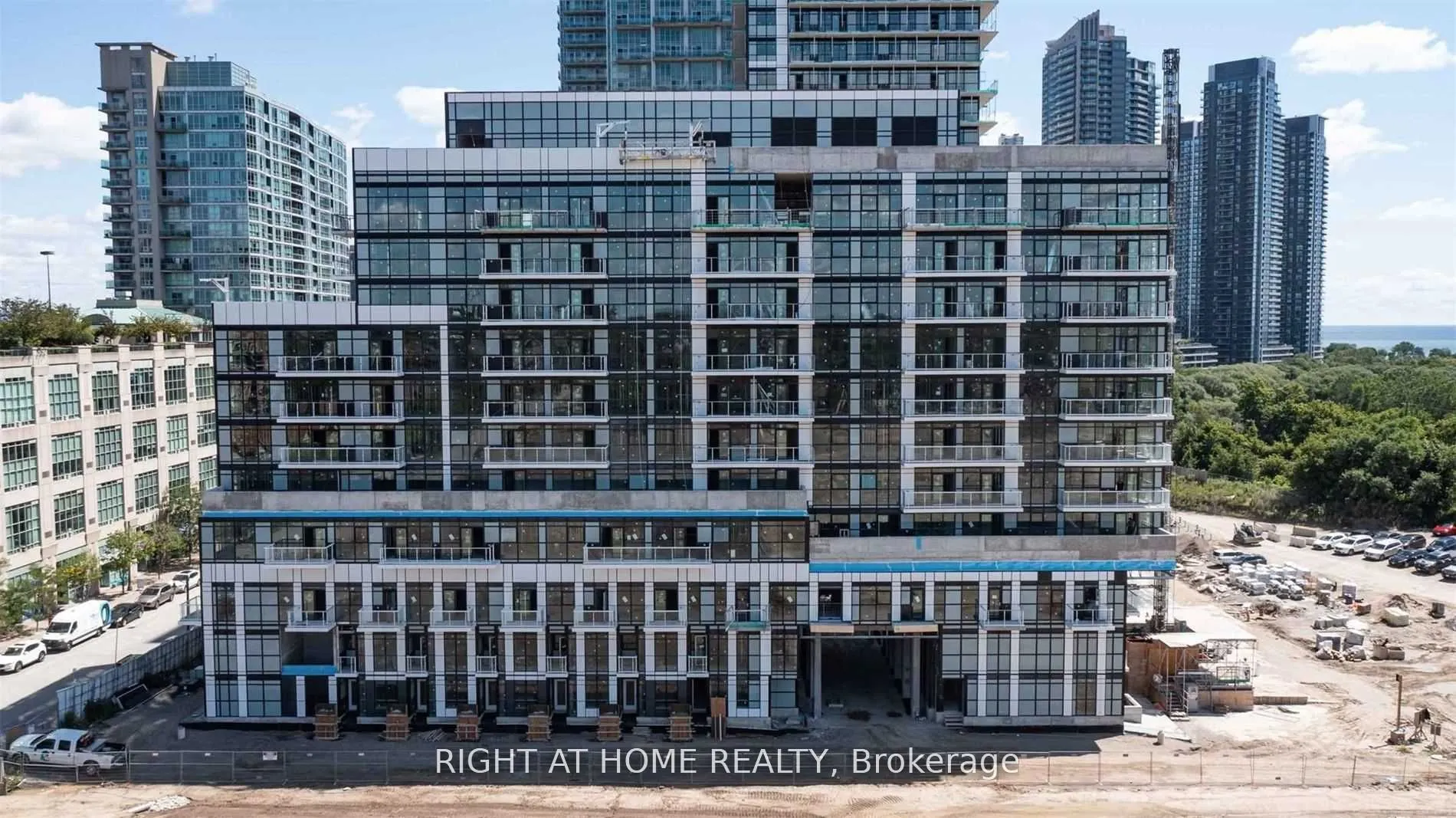 251 Manitoba Street, #1401