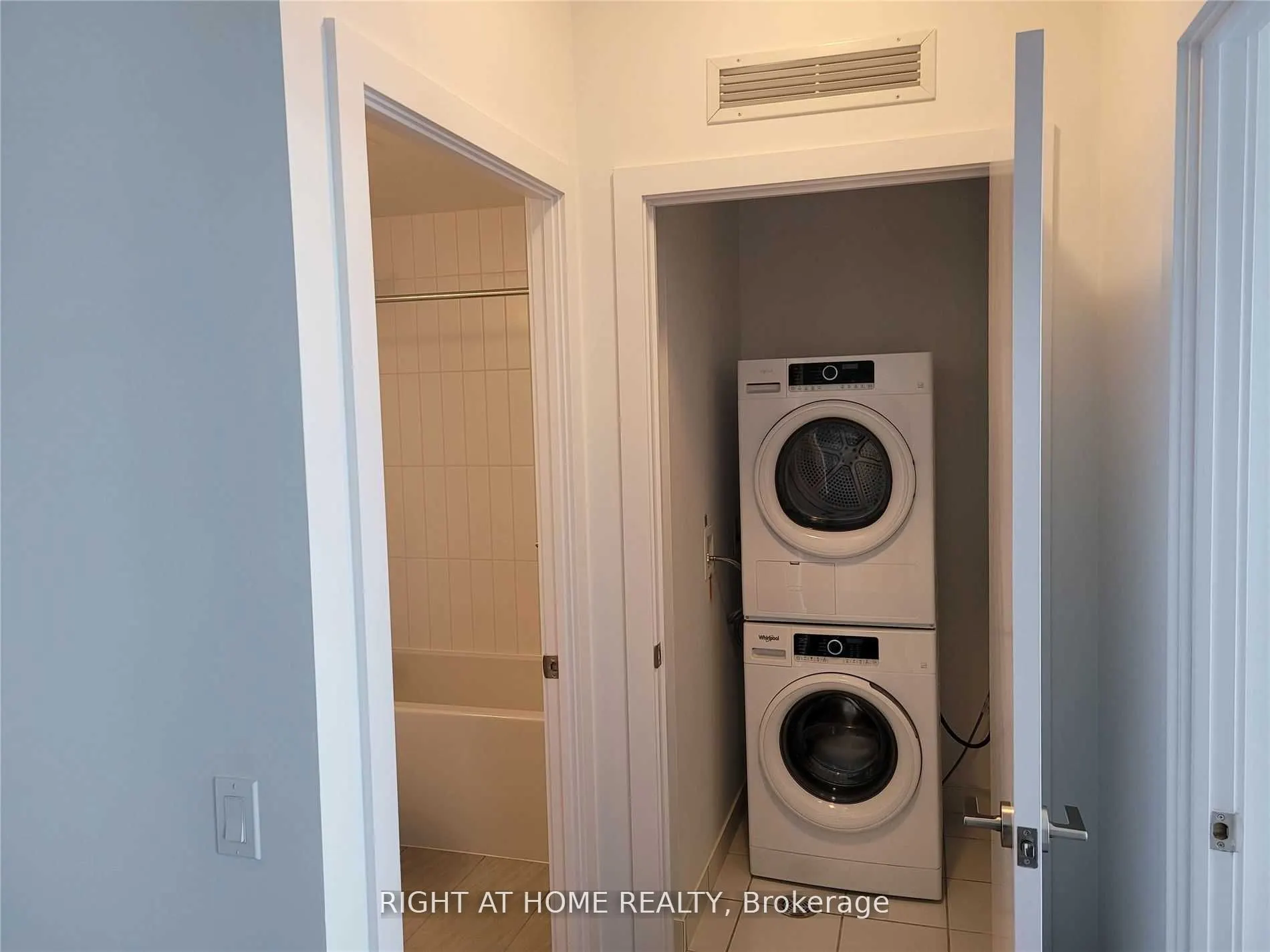 251 Manitoba Street, #1401