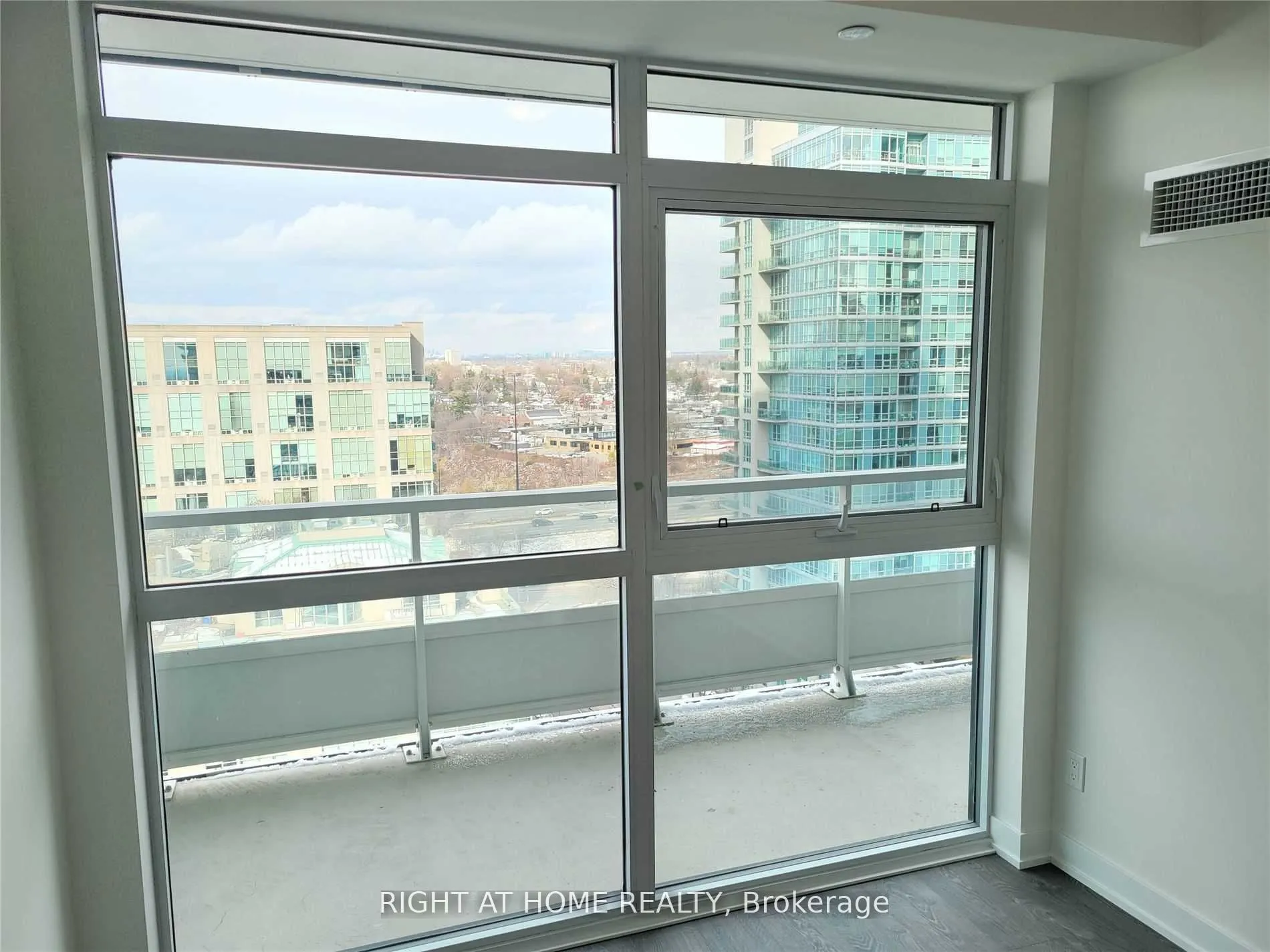 251 Manitoba Street, #1401